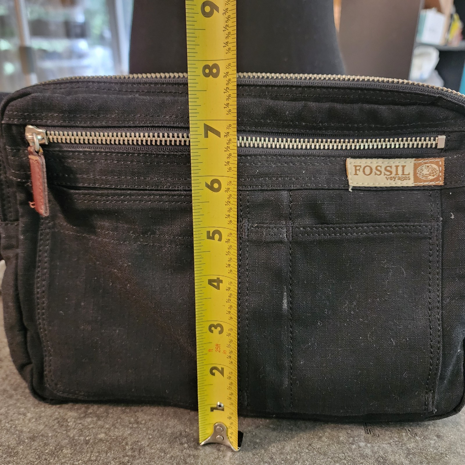 Fossil Voyages Black Crossbody Or Shoulder Purse. Pockets Inside.