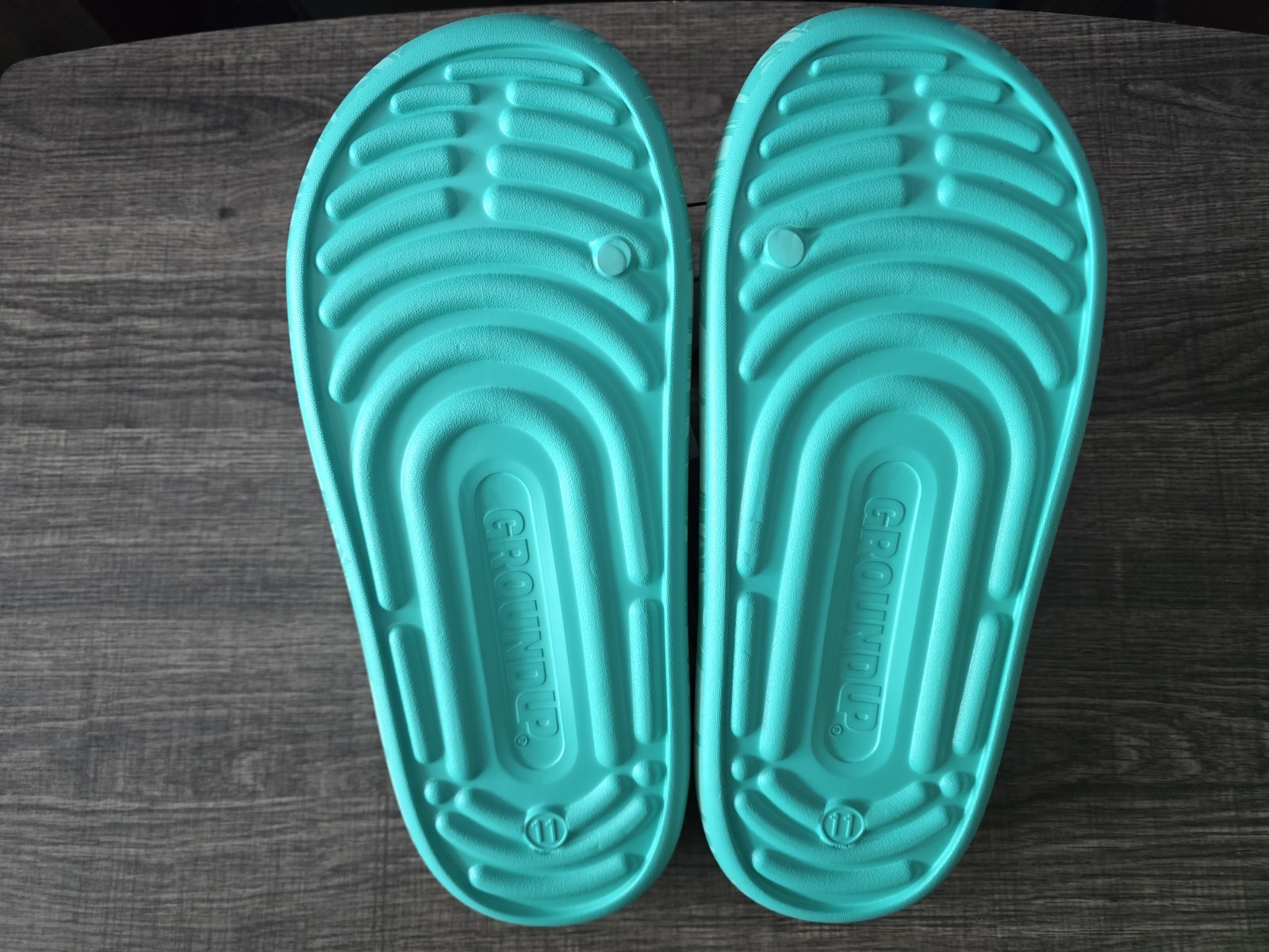 Mountain Dew MTN Dew Baja Blast Sandals Slides Size 11 NWT