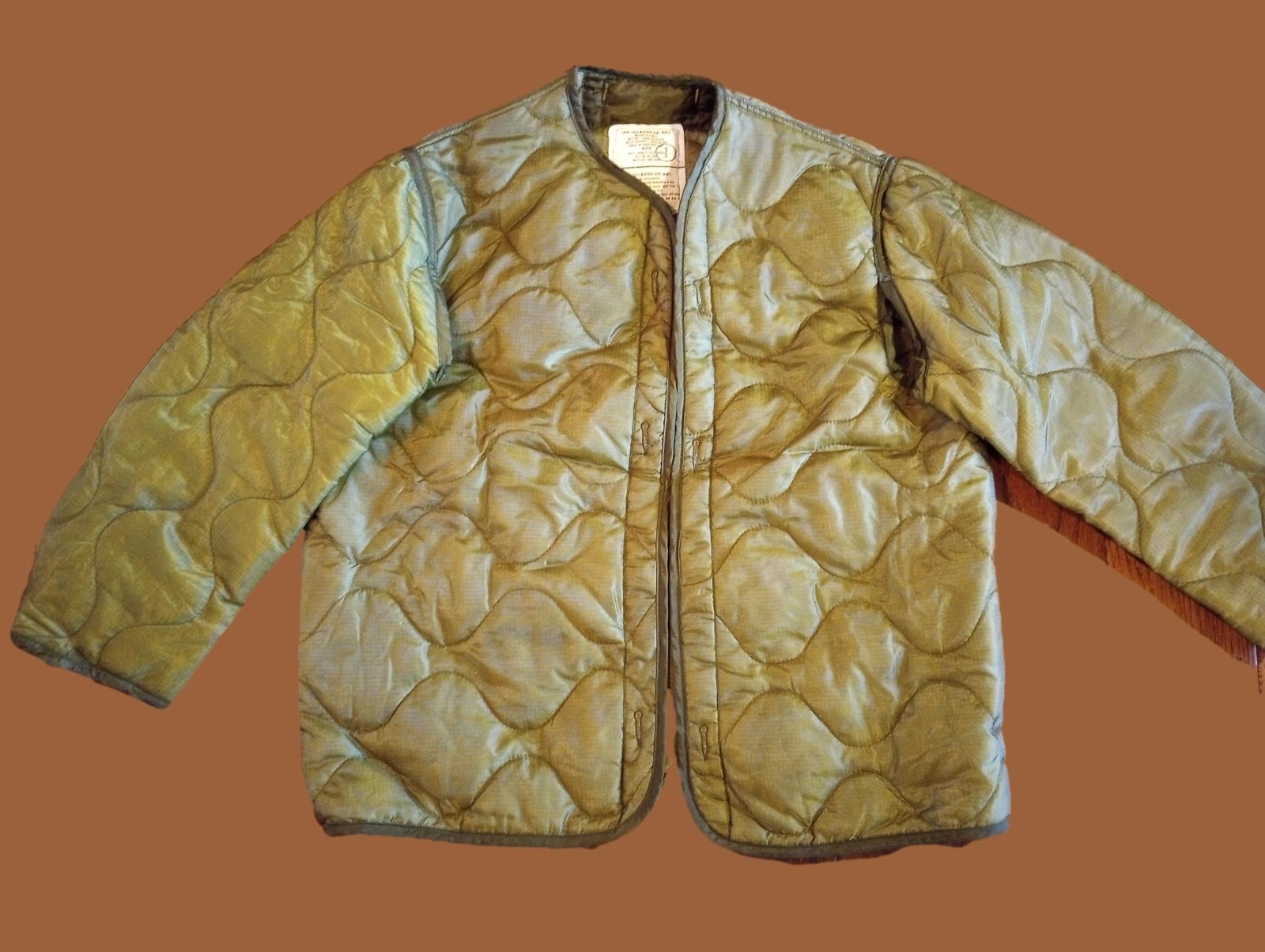 NEW MILITARY ISSUE M-65 FIELD JACKET LINER QUILTED COAT LINER MEDIUM USA MADE