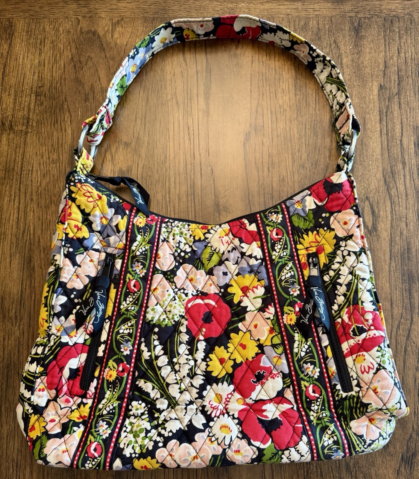 VERA BRADLEY Poppy Fields HOBO Shoulder Bag Zipper Pockets Quilted Cotton