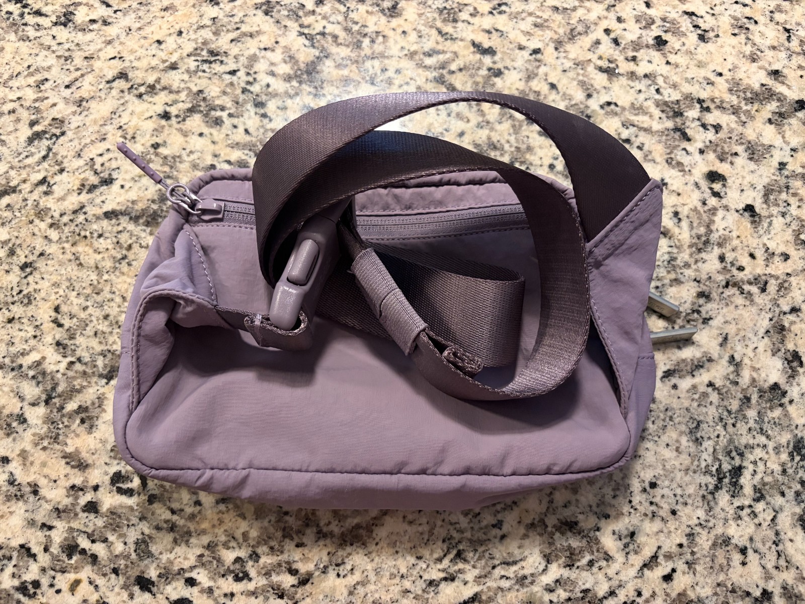 Lululemon Everywhere Belt Bag Large 2L Purple Ash