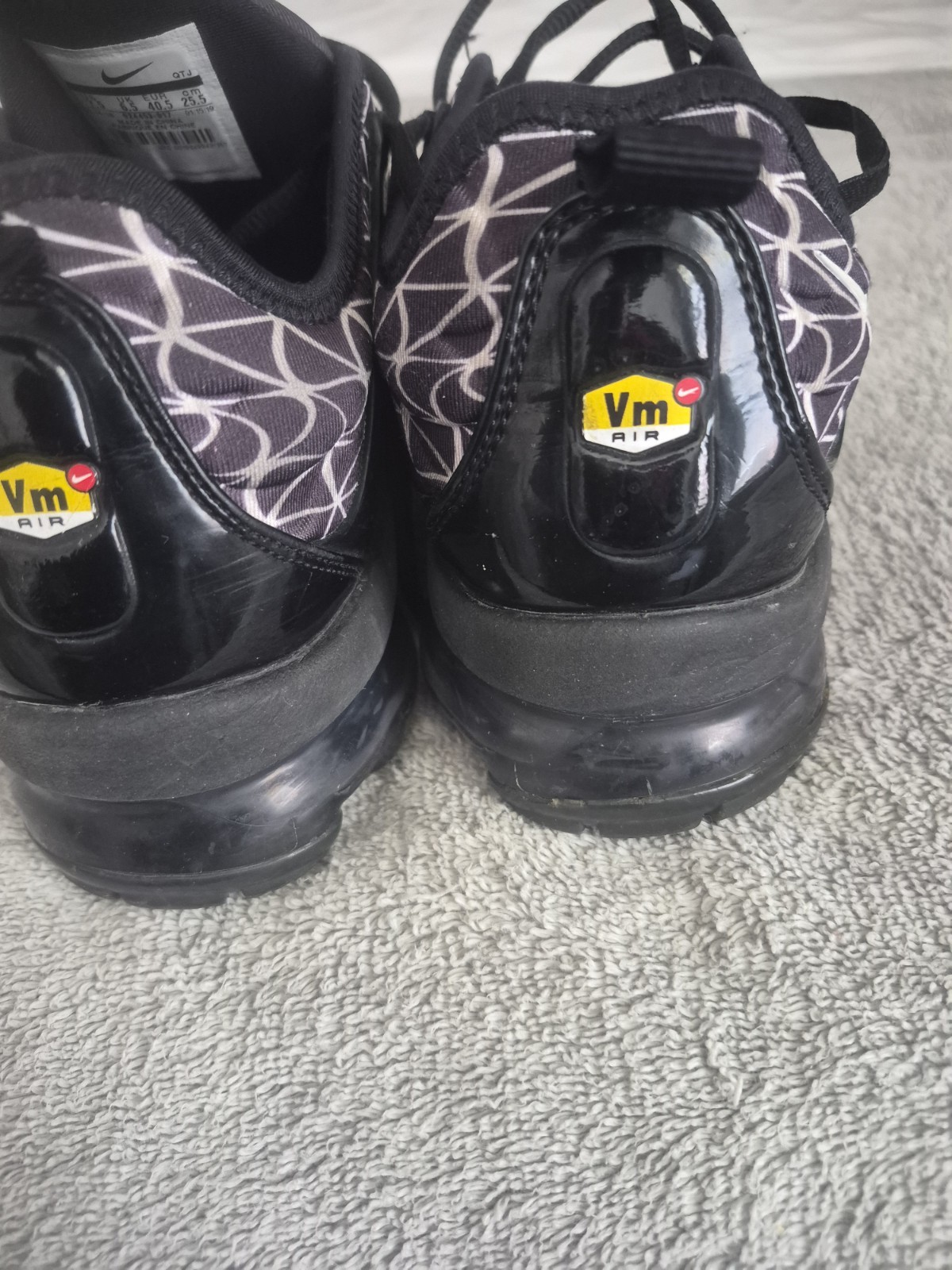 womens nike air vapormax plus