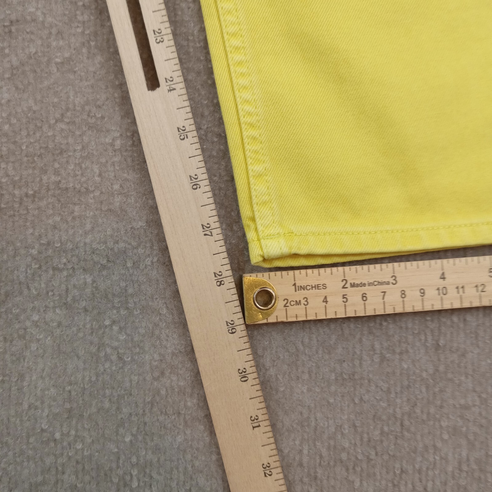 Calvin Klein Jeans Mens 31 (33x28Actual) Yellow Denim Straight Leg Casual