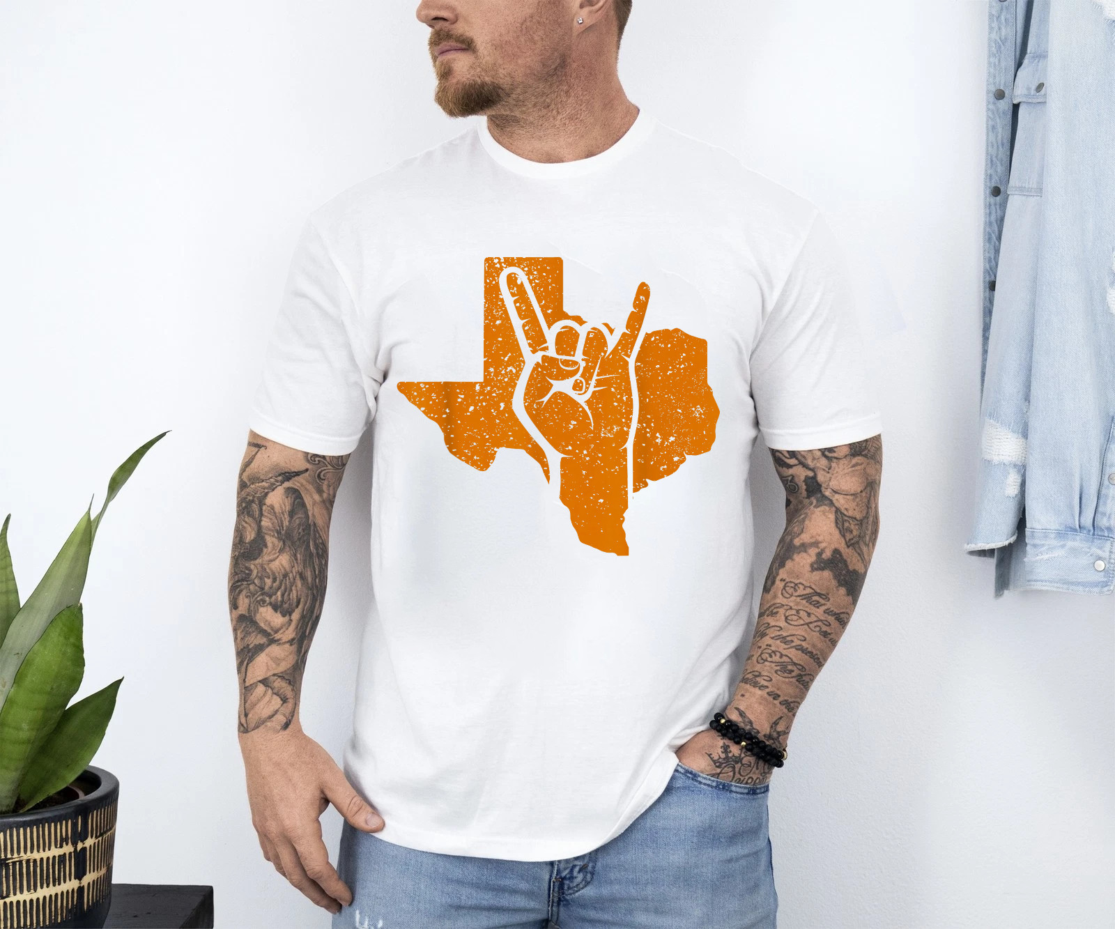 Unique Design Texas Pride Hook ‘Em Distressed Men Women T-Shirt