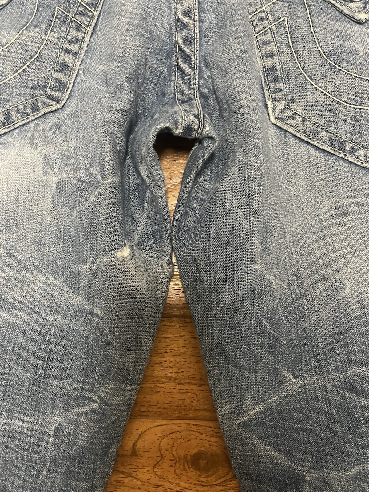 True Religion Jeans Mens Size 33 Blue Straight Leg Flap Pockets Distressed Denim