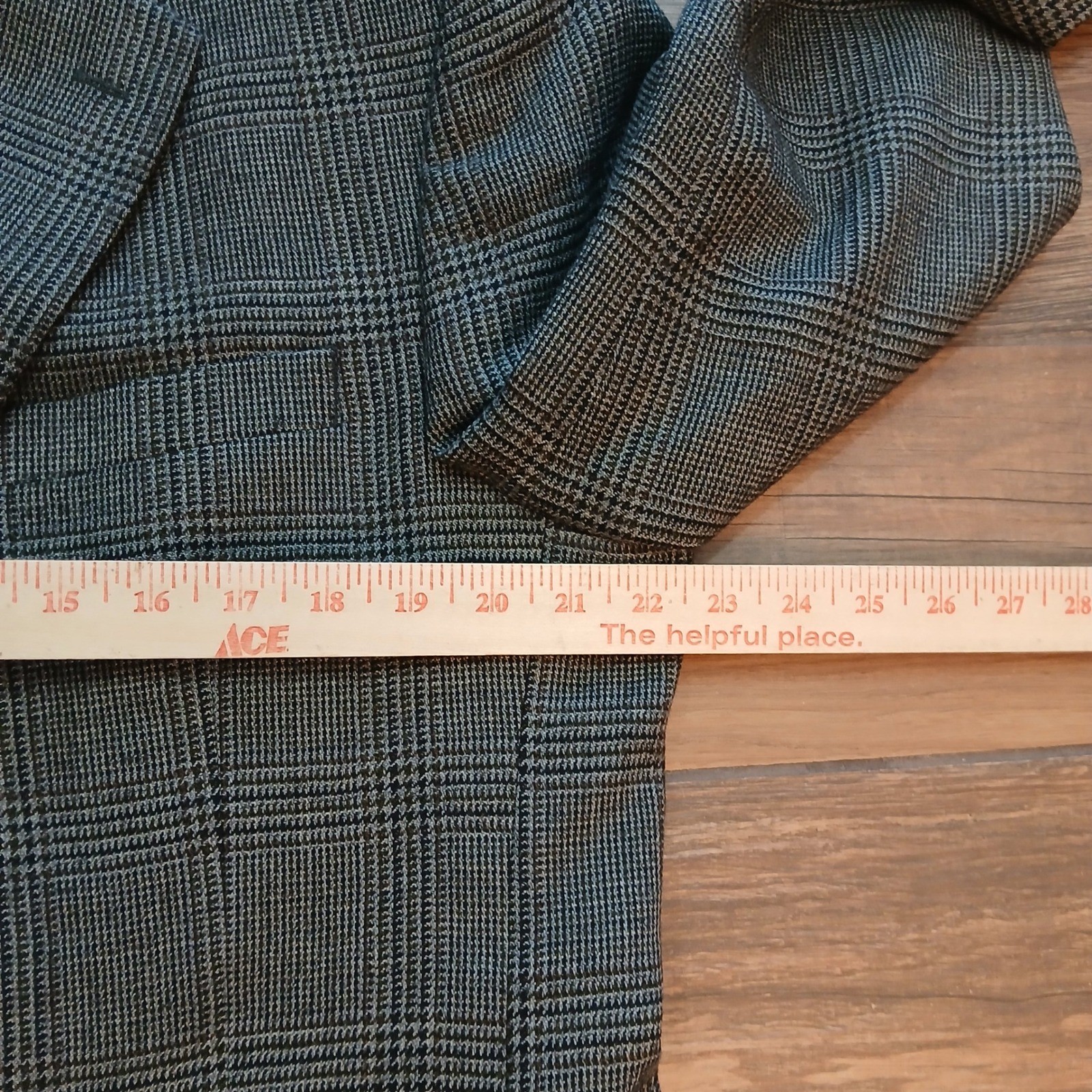 Jos A Bank Blazer Mens 43R Brown Plaid Houndstooth 100% Wool Two Button Coat