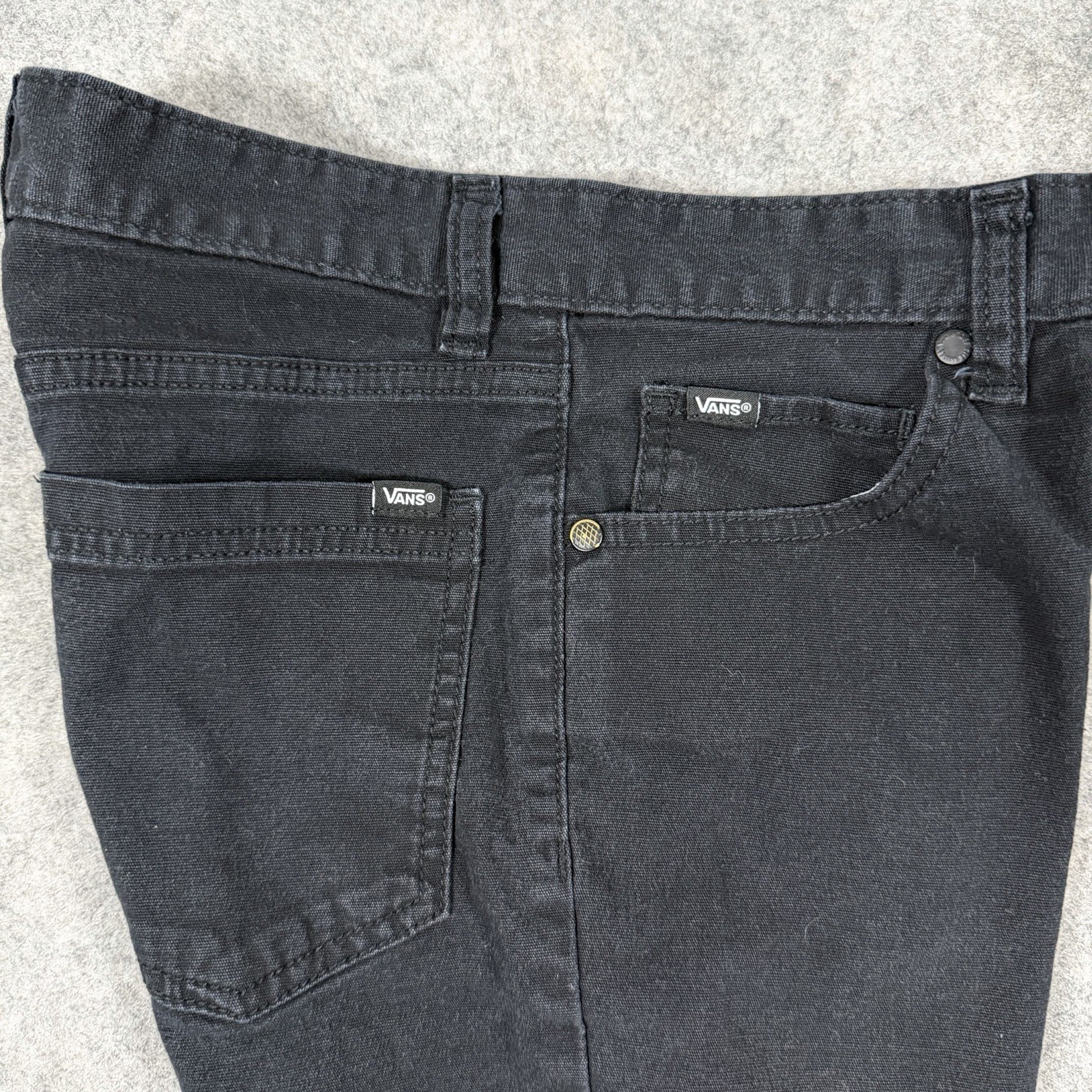 Vans Shorts Denim Jean Shorts Youth Boy’s Size 12 (Actual Fits 25.5×8.75) Black