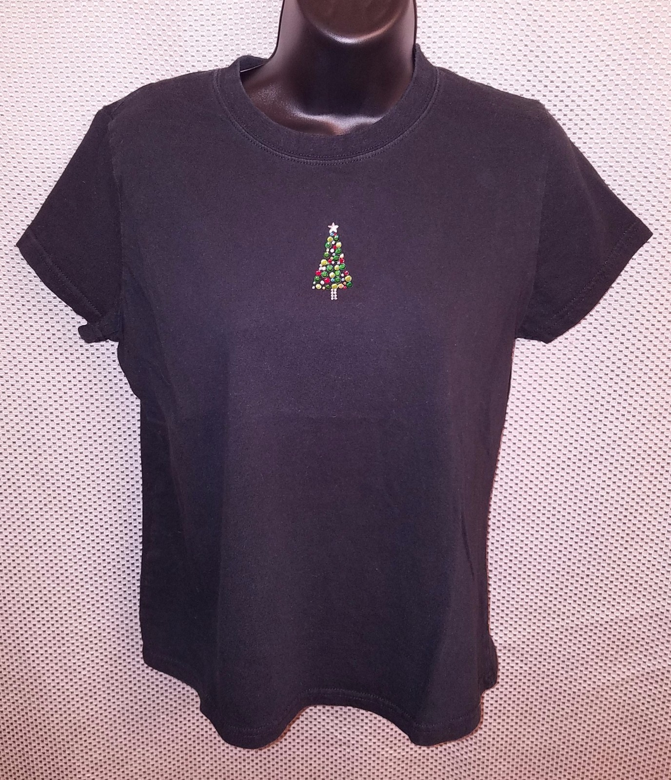 Black Embellished Rhinestone Christmas Tree Holiday T-Shirt – Juniors Large
