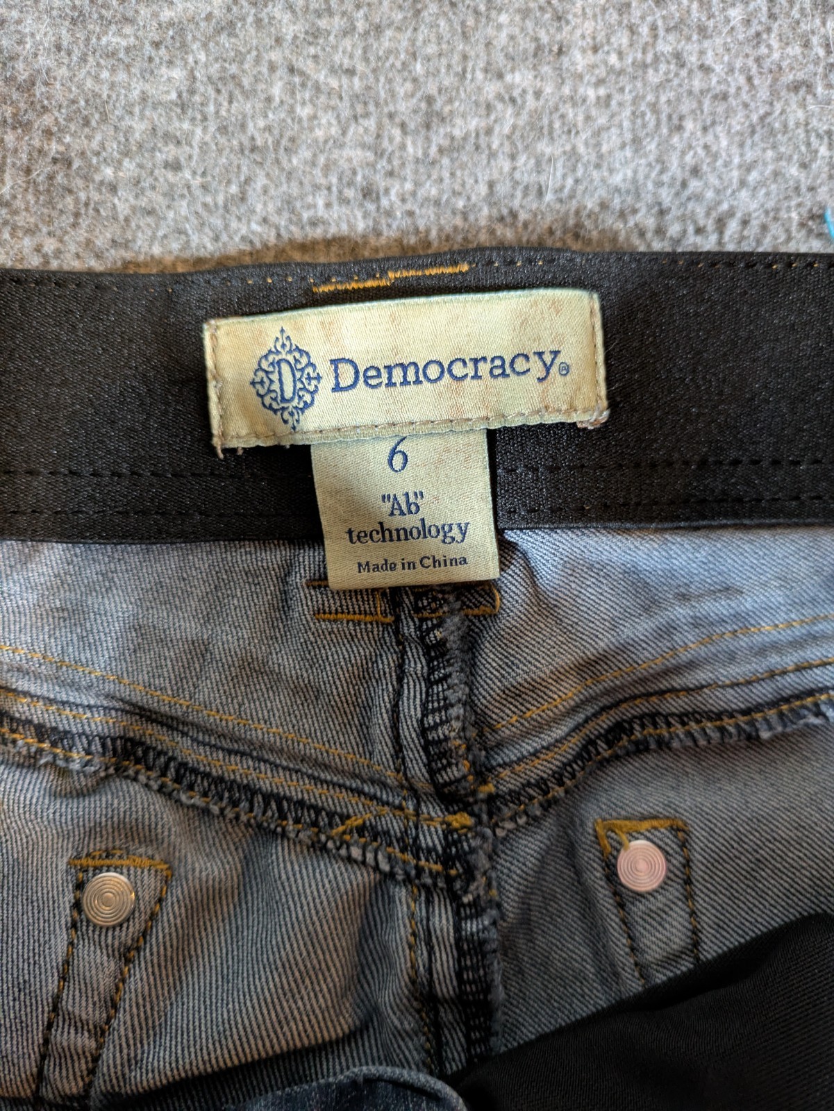 Democracy Jeans Women’s AB Technology Comfort Skinny Size 6 Dark Wash