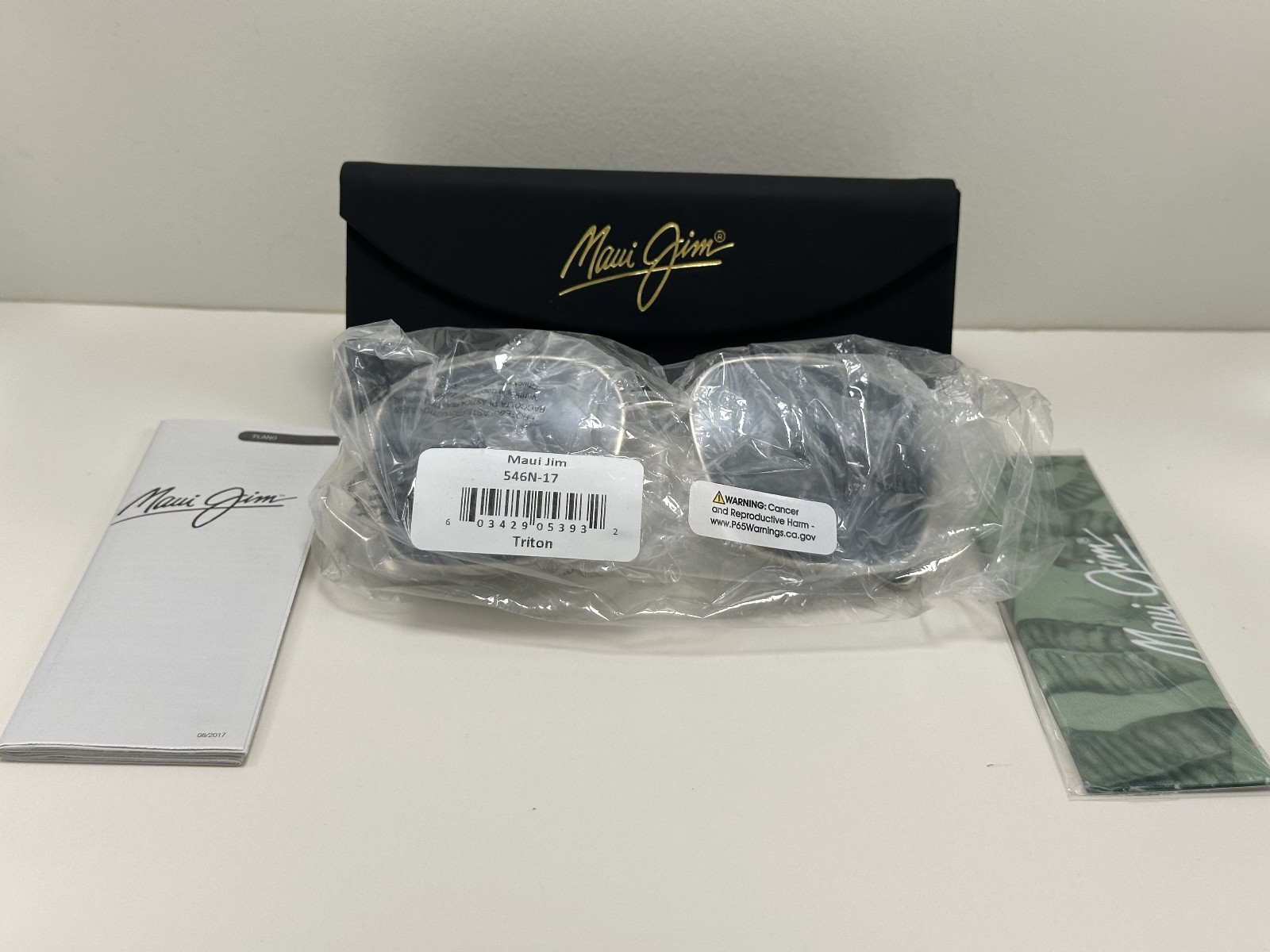 NEW Maui Jim TRITON chrome Titanium POLARIZED Grey Lens Sunglass 546-17