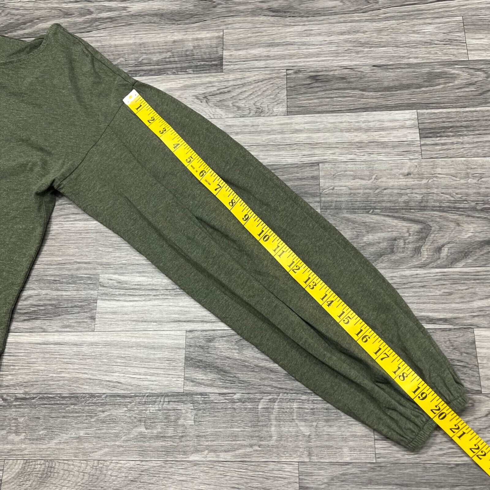 BANANA REPUBLIC Women’s Green Long Sleeve Shirt Size Small Reguar