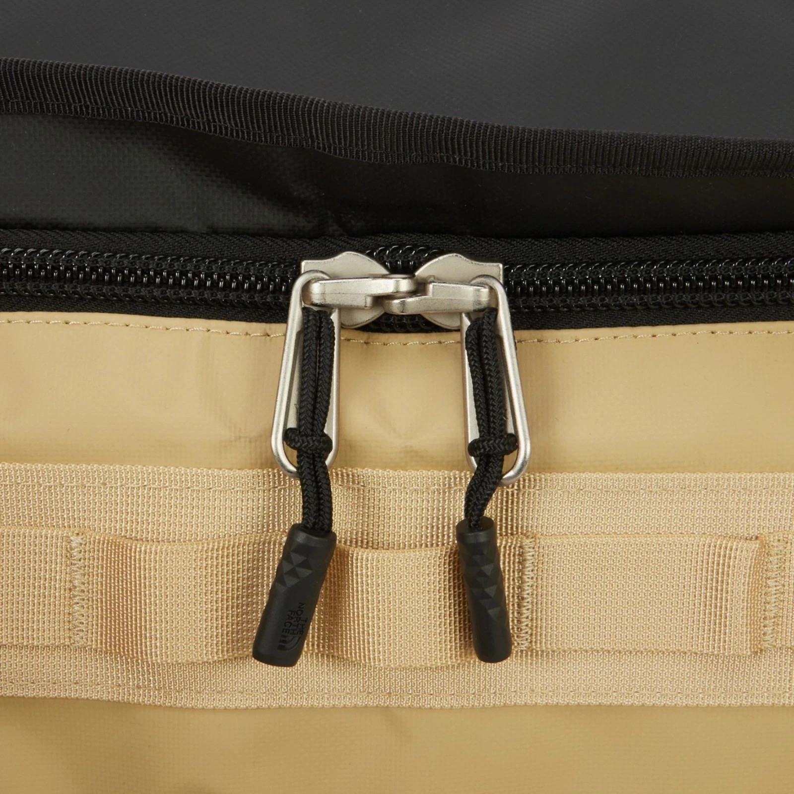 THE NORTH FACE BASE CAMP DUFFEL – Medium 71L (Khaki Stone/White) NEW