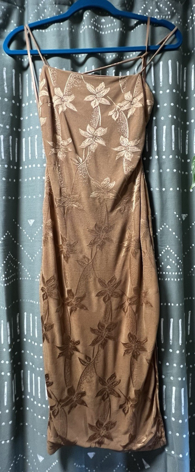 Windsor Taupe Floral Embroidered Strappy Sleeveless Knee Length Slip Dress S