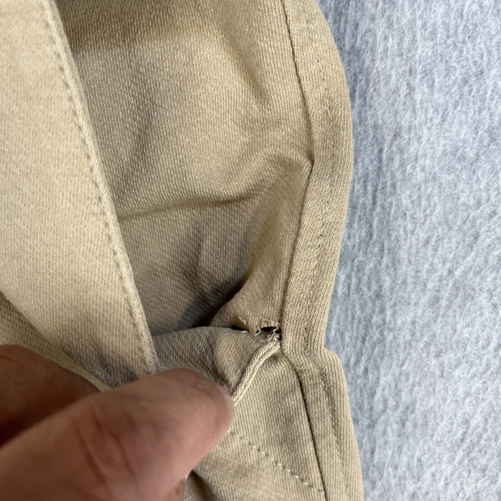 UNIQLO Pull On Pants Mens Medium Stretch Khaki Casual Elastic Waist Drawstring