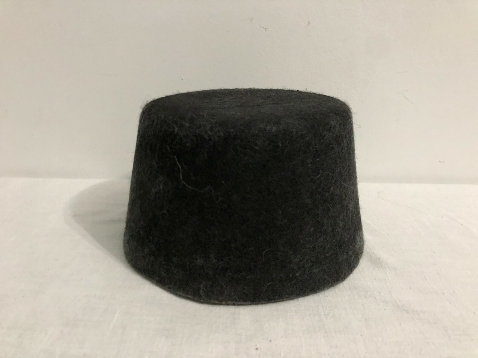 ALBANIA BLACK PLIS WOOL HAT FOLK QELESHE HANDMADE 100% WOOL PILEUS INDIPENDENCE