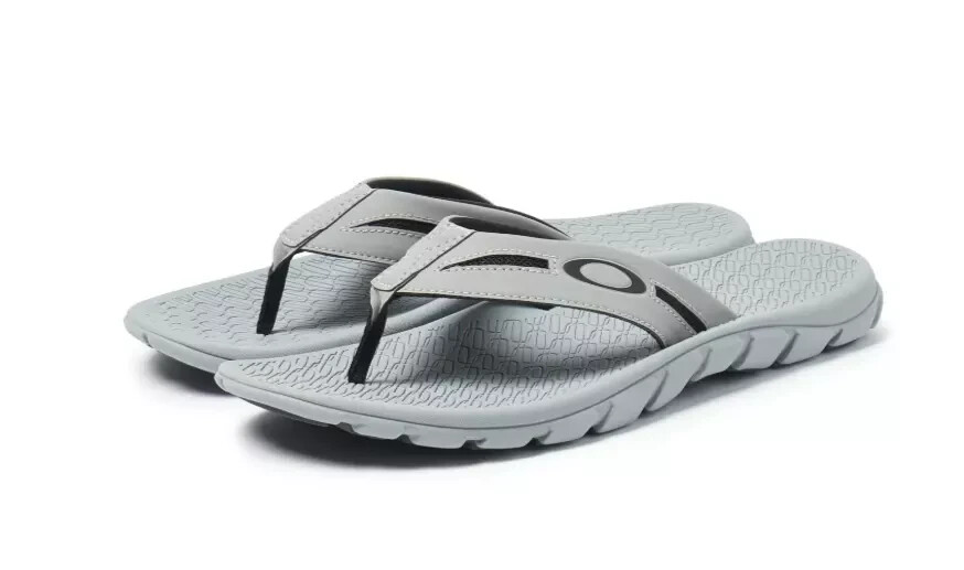 Oakley Men’s Operative Sandals 2.0 Grey 13477-22Y Flip Flop Slides New Pair
