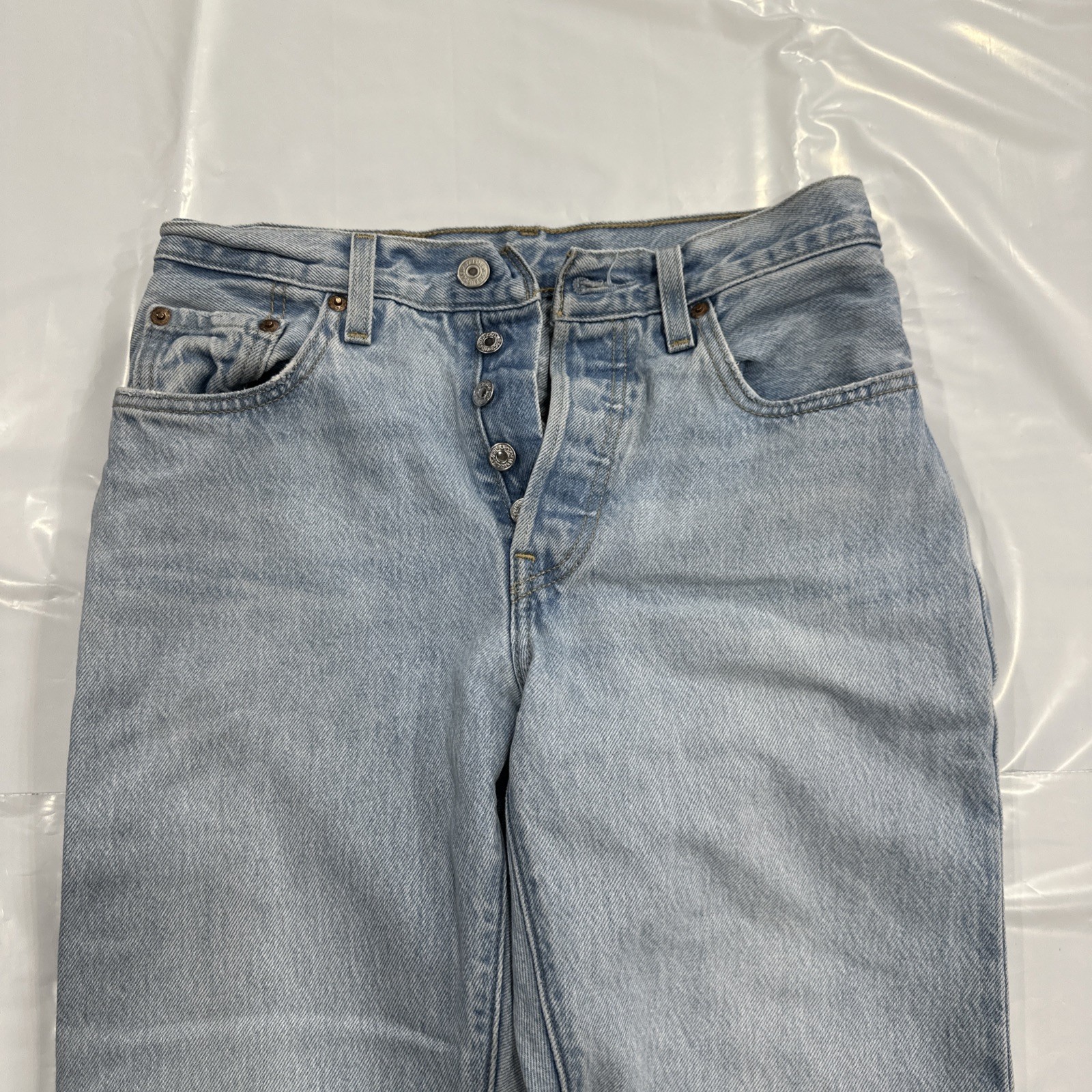 Levi’s 501 Jeans Women’s 25×30 Blue Denim Medium Wash Straight Leg Retro CEB262