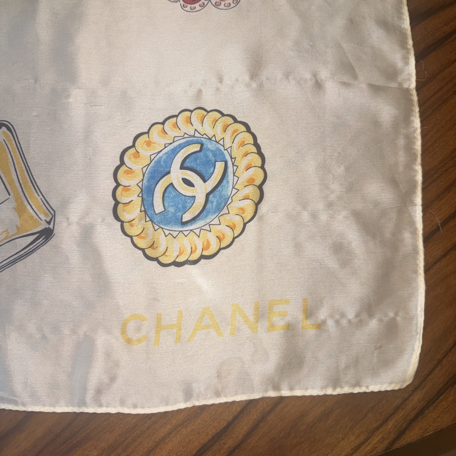 CHANEL Scarf Silk 100% Made In ITALY CC LOGO