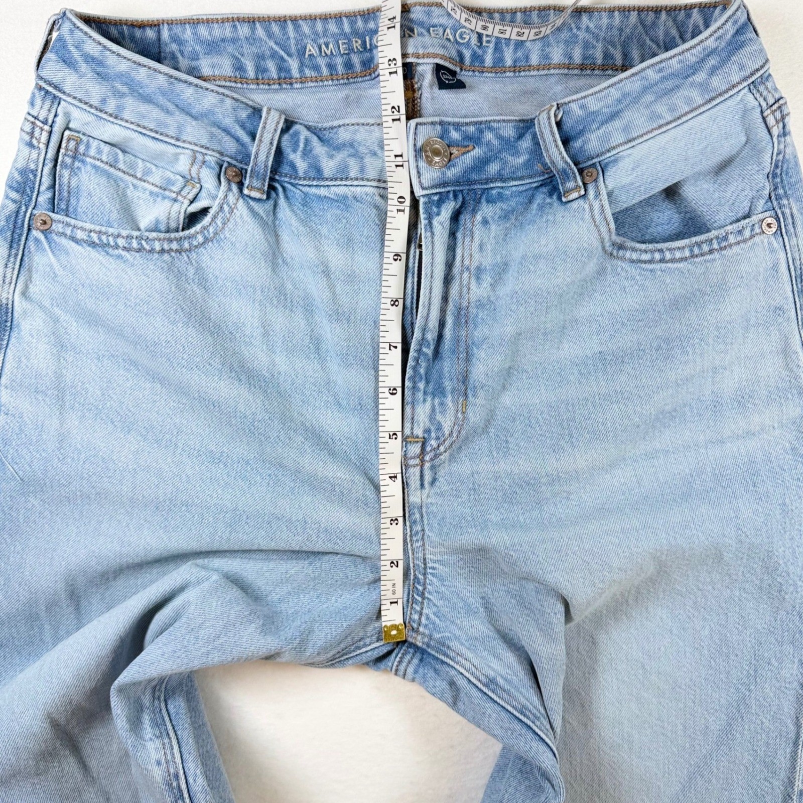 American Eagle Mom Jean Light Wash High Rise Strigid Denim Blue Size 12 Regular