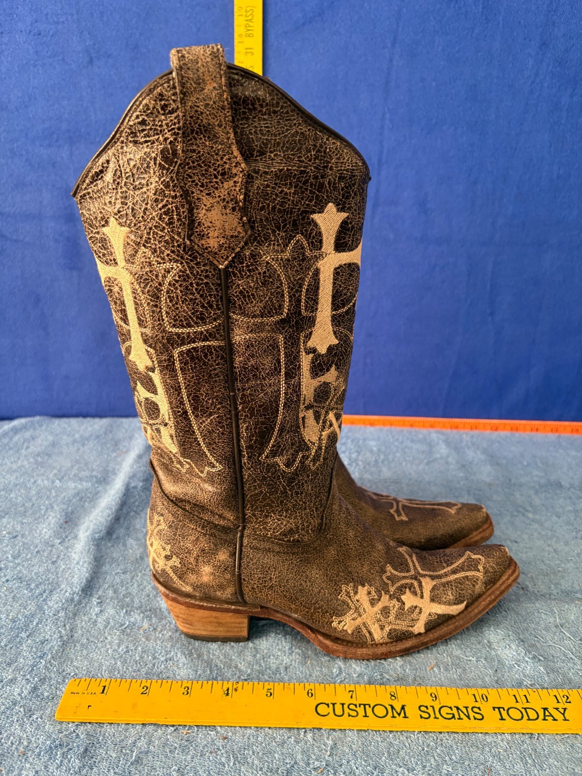 Circle G L5038 Leather Western Embroidered Cross Snip Toe Boots Women’s 7M