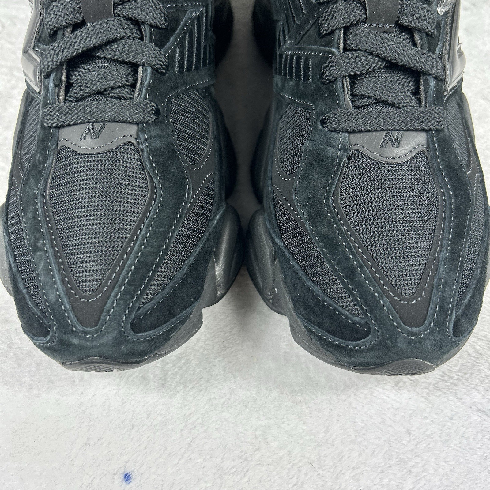 New Balance 9060 Triple Black Suede Running Shoes Men’s Size 9 Women’s 10.5 New