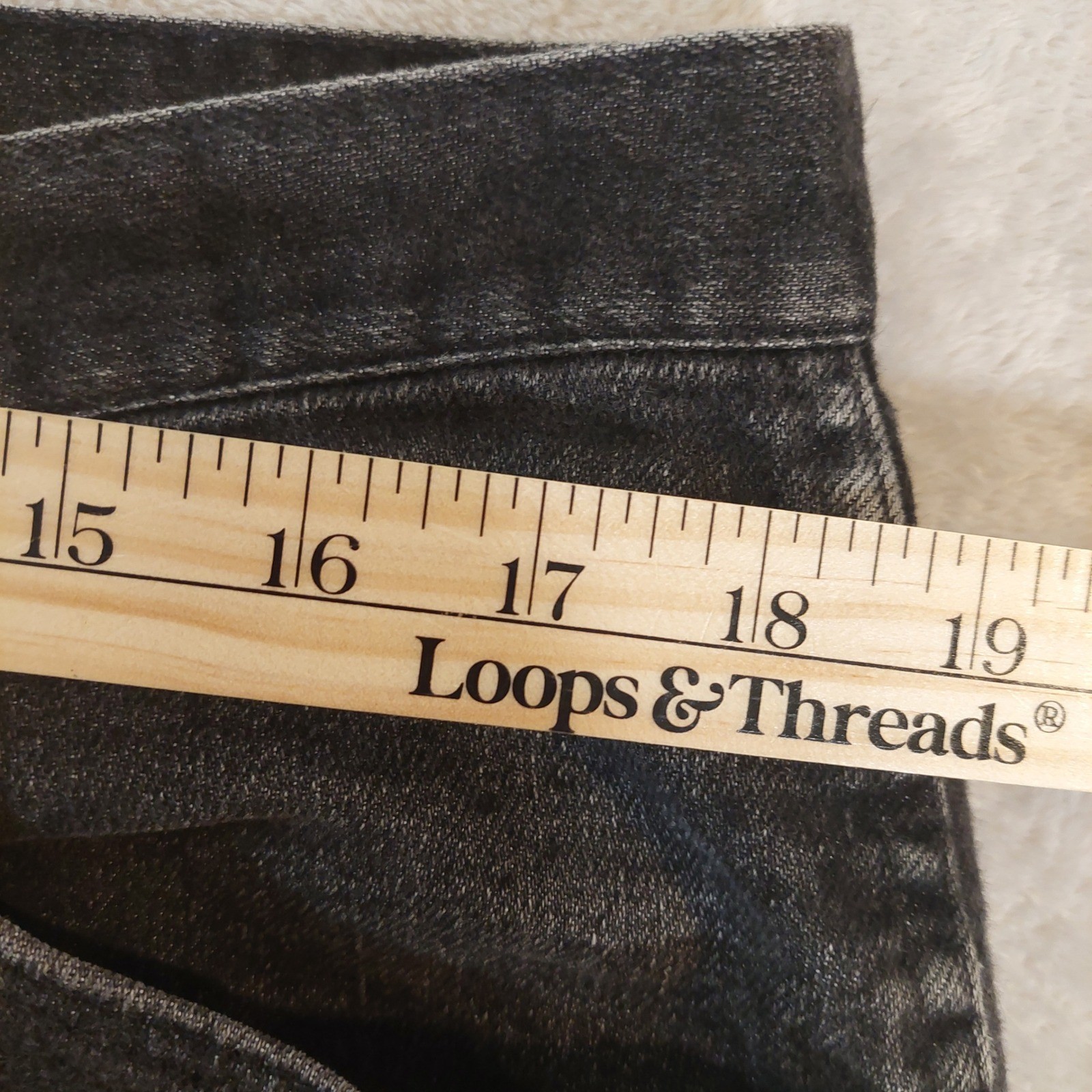 Vintage Wrangler Authentic Jeans Men’s 37×30 Charcoal Wash Straight Leg Denim
