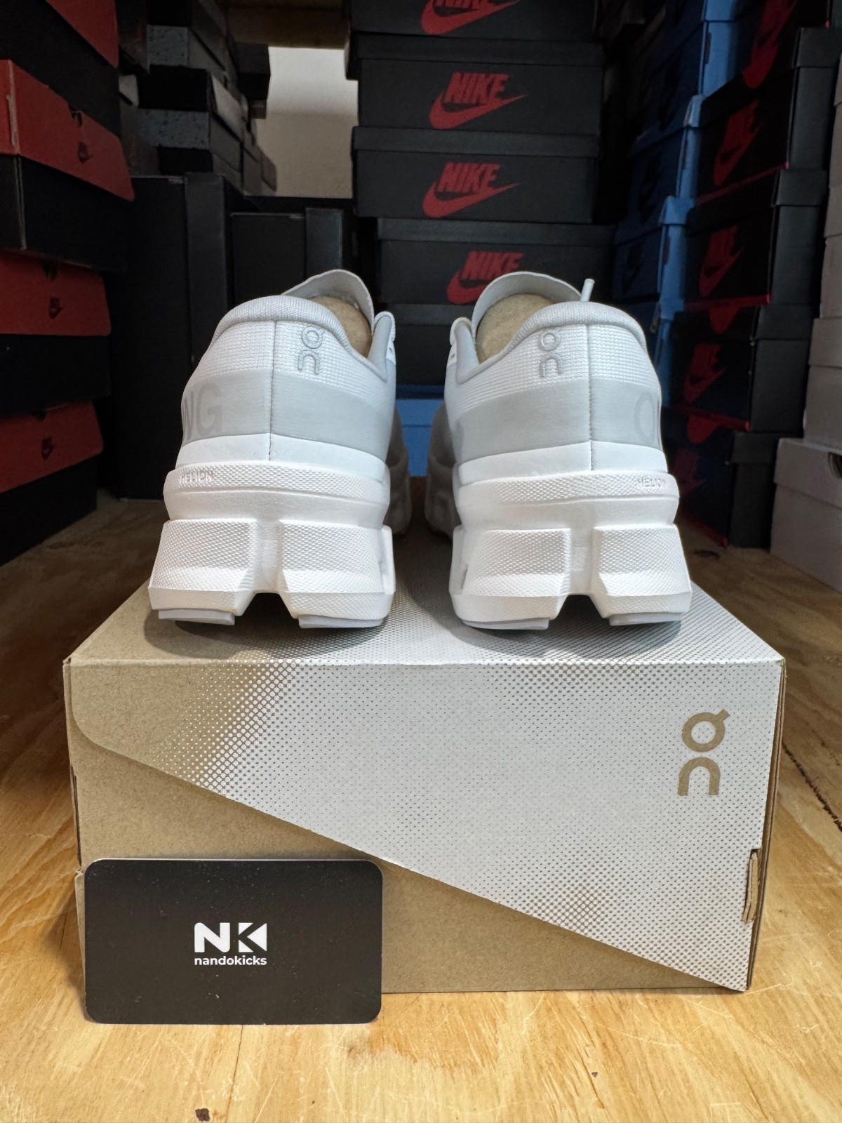 ON Running Wmns Cloudmonster 1 ‘White White’ 3WF30481200 BRAND NEW WOMENS SZ