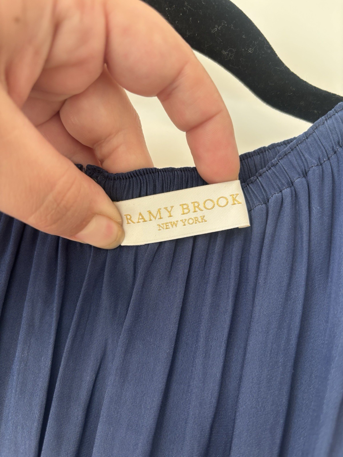 New RAMY BROOK Navy Blue Ruched Waist Lauren Cold Shoulder Top Blouse Sz XS $295
