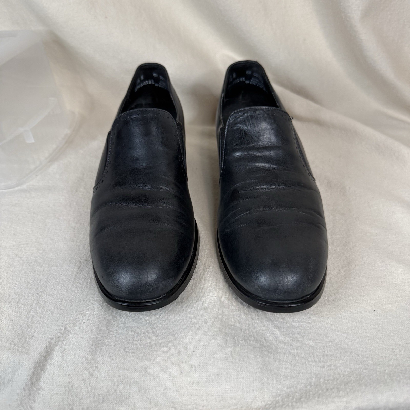 Munro black leather loafers Women’s size 8.5 N