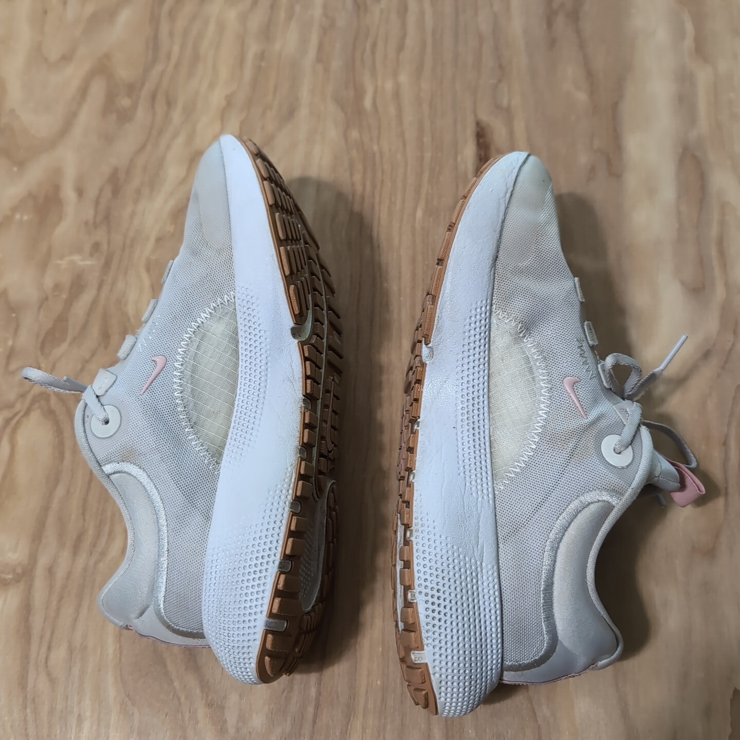 Nike React Escape Run Women’s Running Shoes Size 6.5 CV3817-003