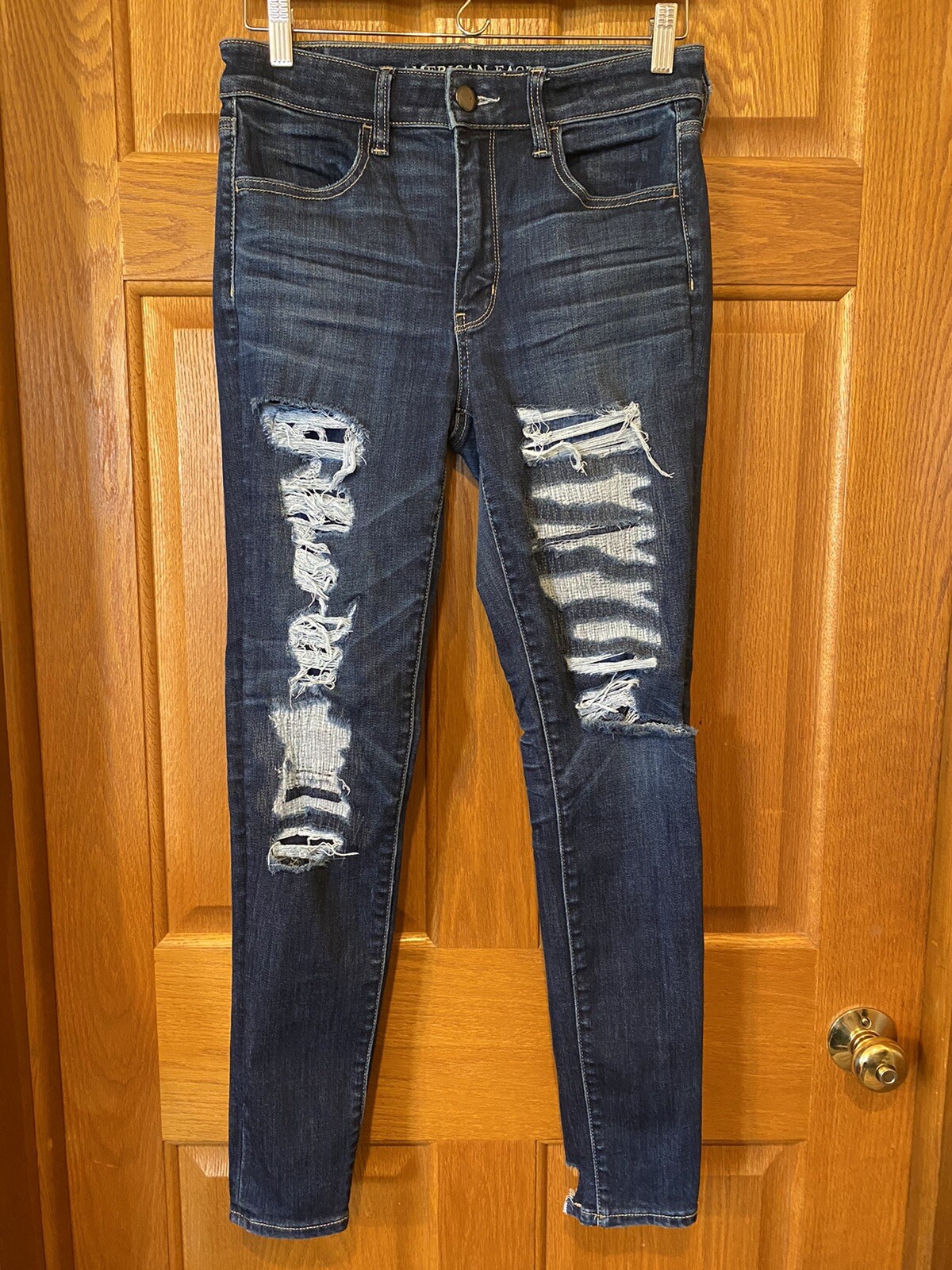 CC1 American Eagle Hi-Rise Jegging Distressed Jeans Womens Size 8