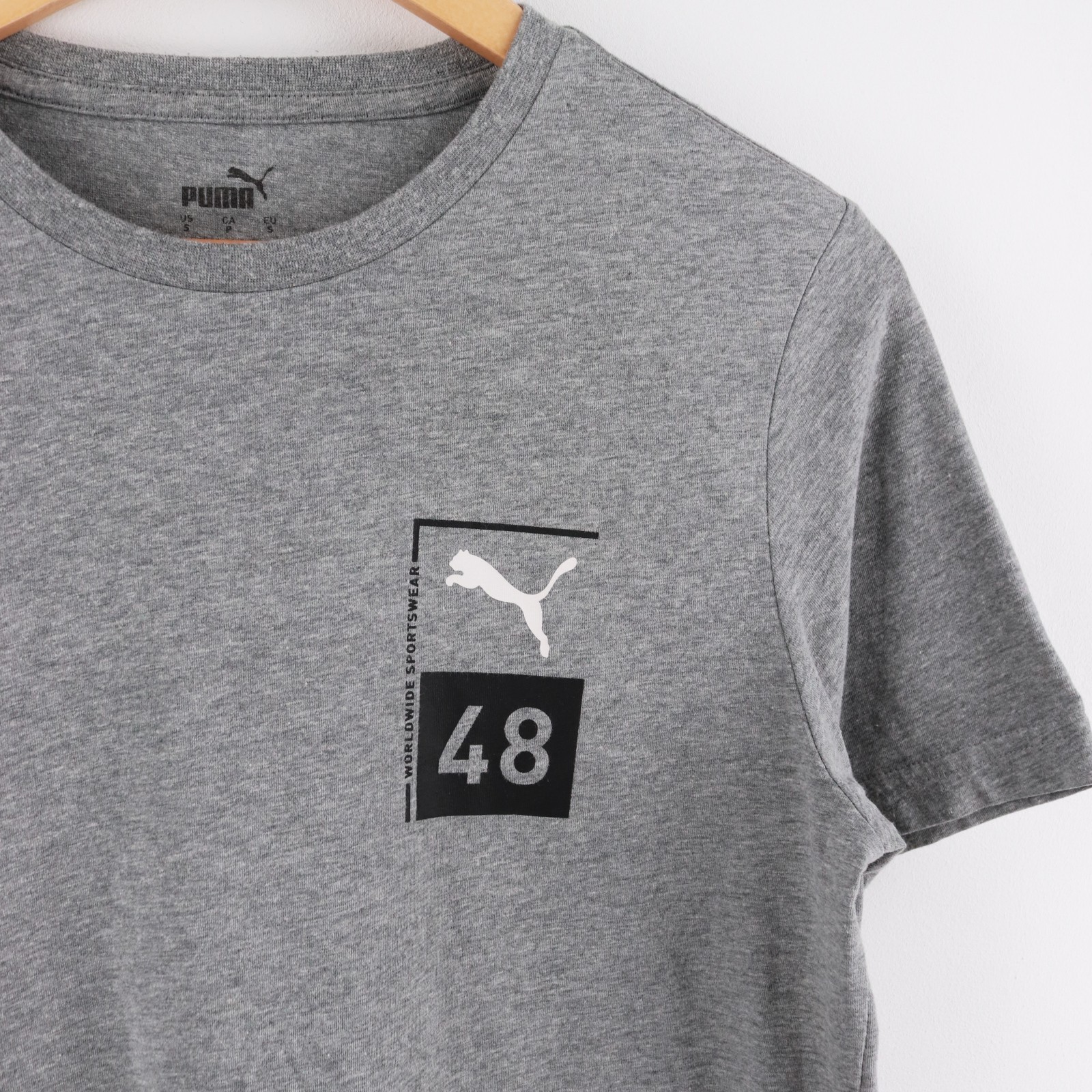 Puma T-Shirt Size S Logo Printed Grey
