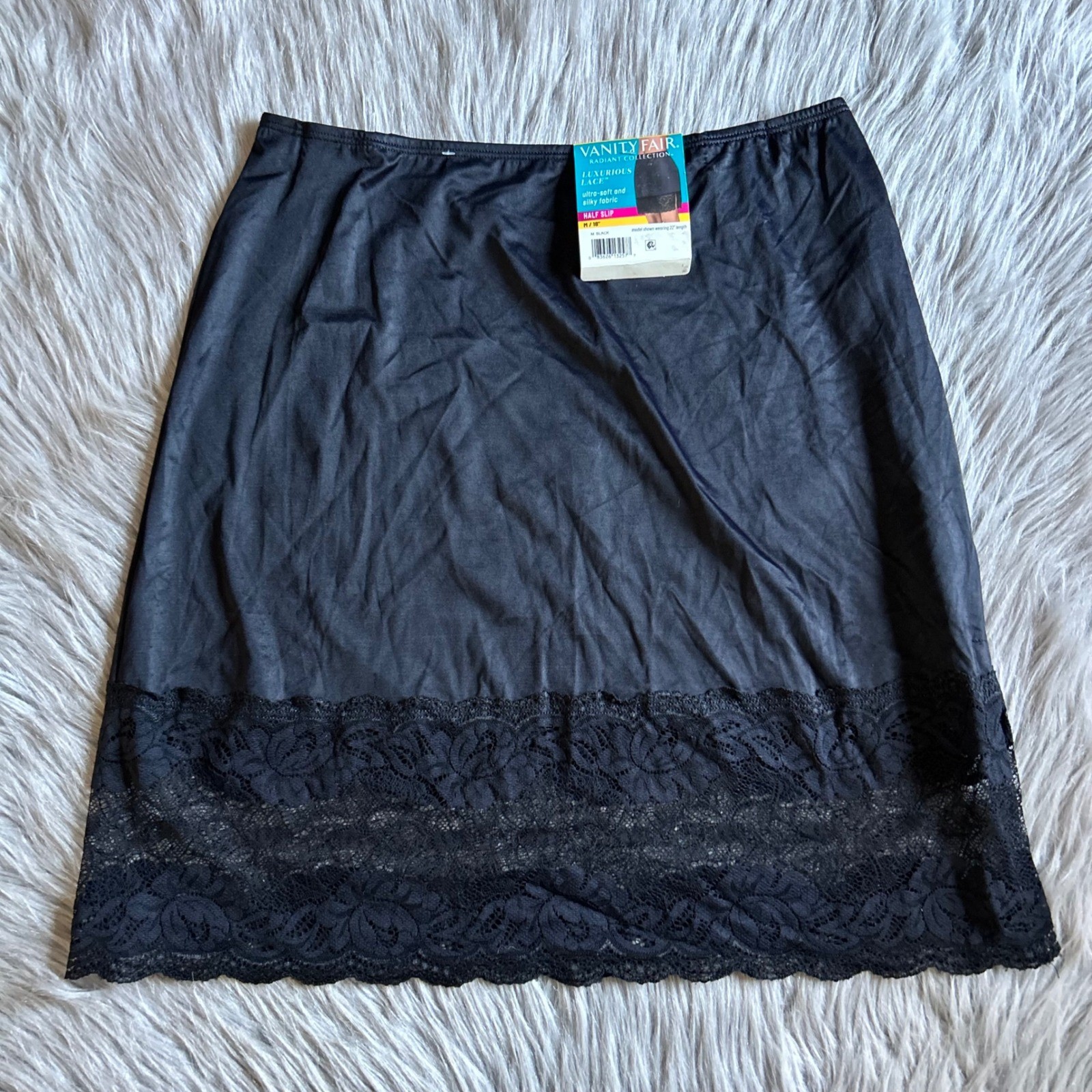 Vanity Fair Radiant Collection Half Slip Women’s Size Medium 18″ Black Lace