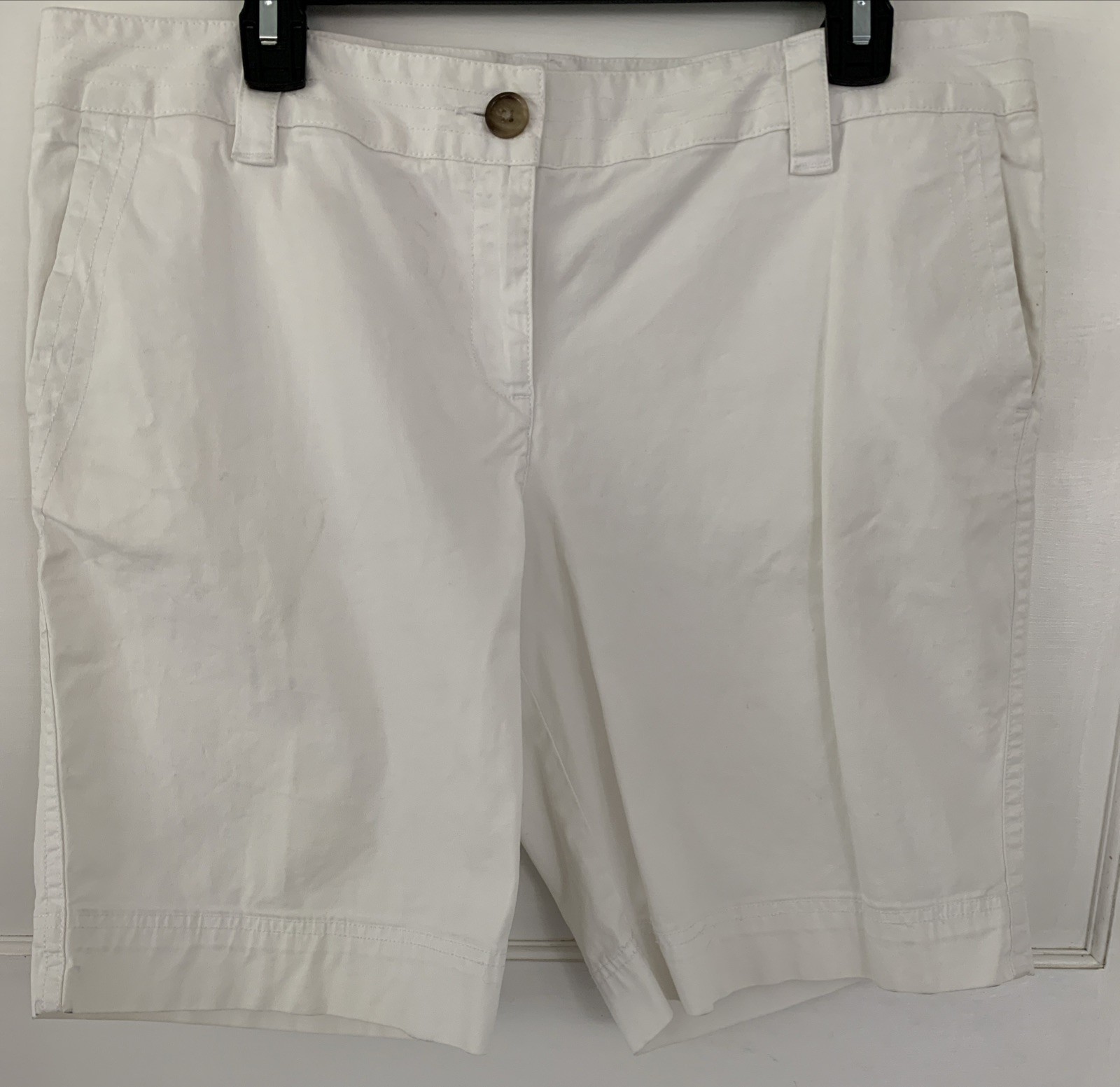Land’s End 14P Women’s Shorts Pockets, Zipper Button Closure