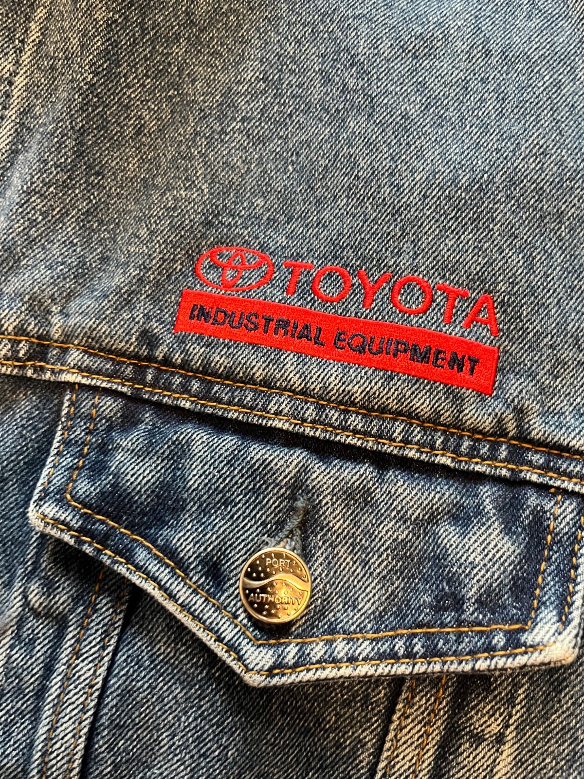port authority mens blue denim medium wash toyota car embroidered jean jacket m