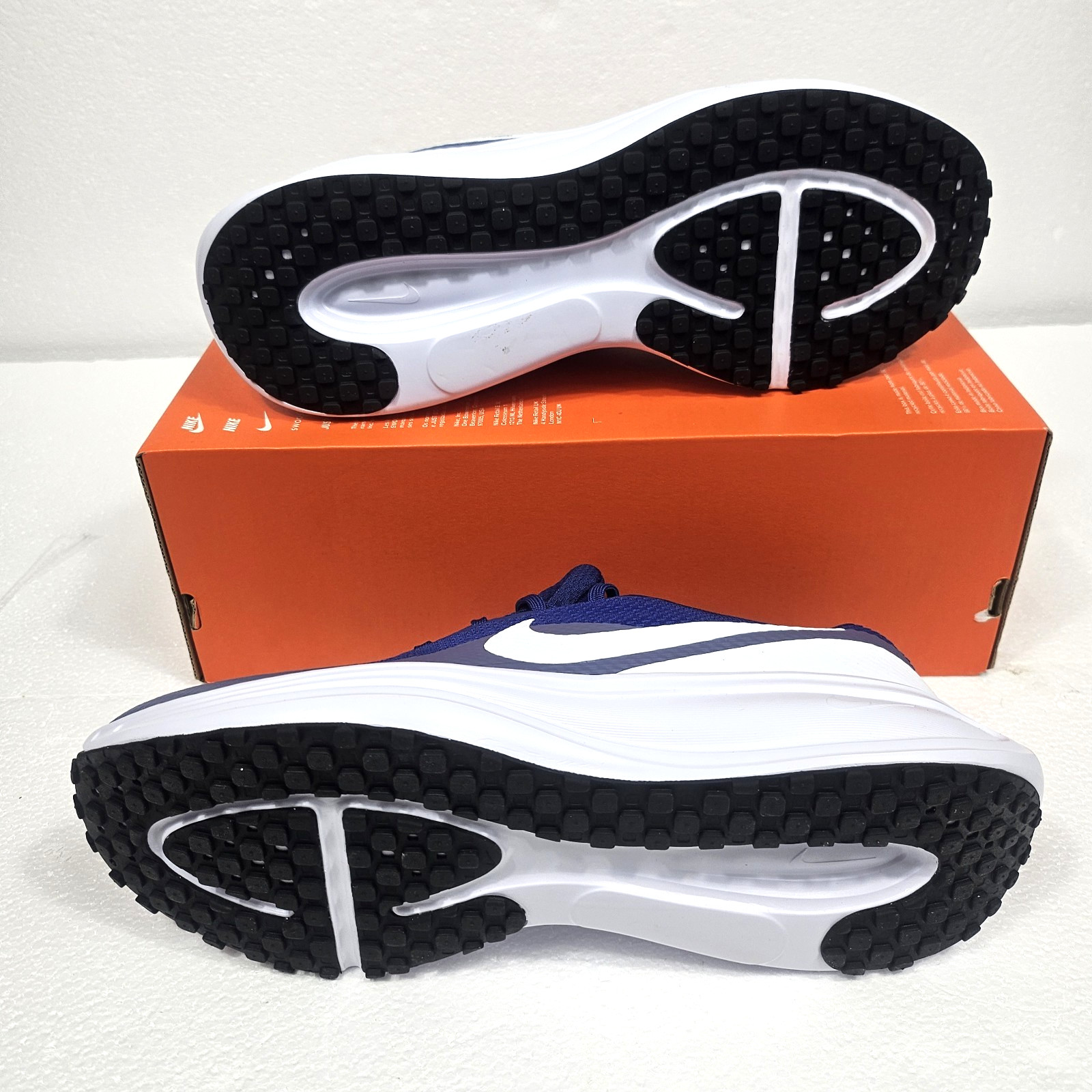 Men’s Nike Shoes Size 8 Revolution 8 Royal Blue White Sneakers Cushioned Lace