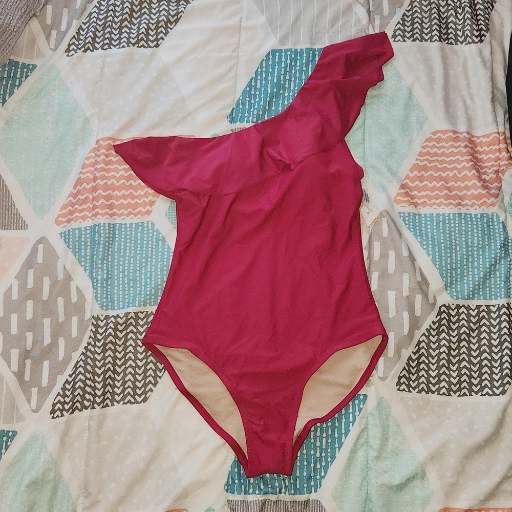 NWT Konami Sol woman’s swimsuit M