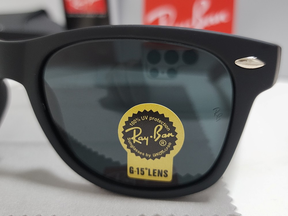 Ray-Ban RB2140 Classic Wayfarer Sunglasses Black Frame Glass Gray Lens 50/22 mm