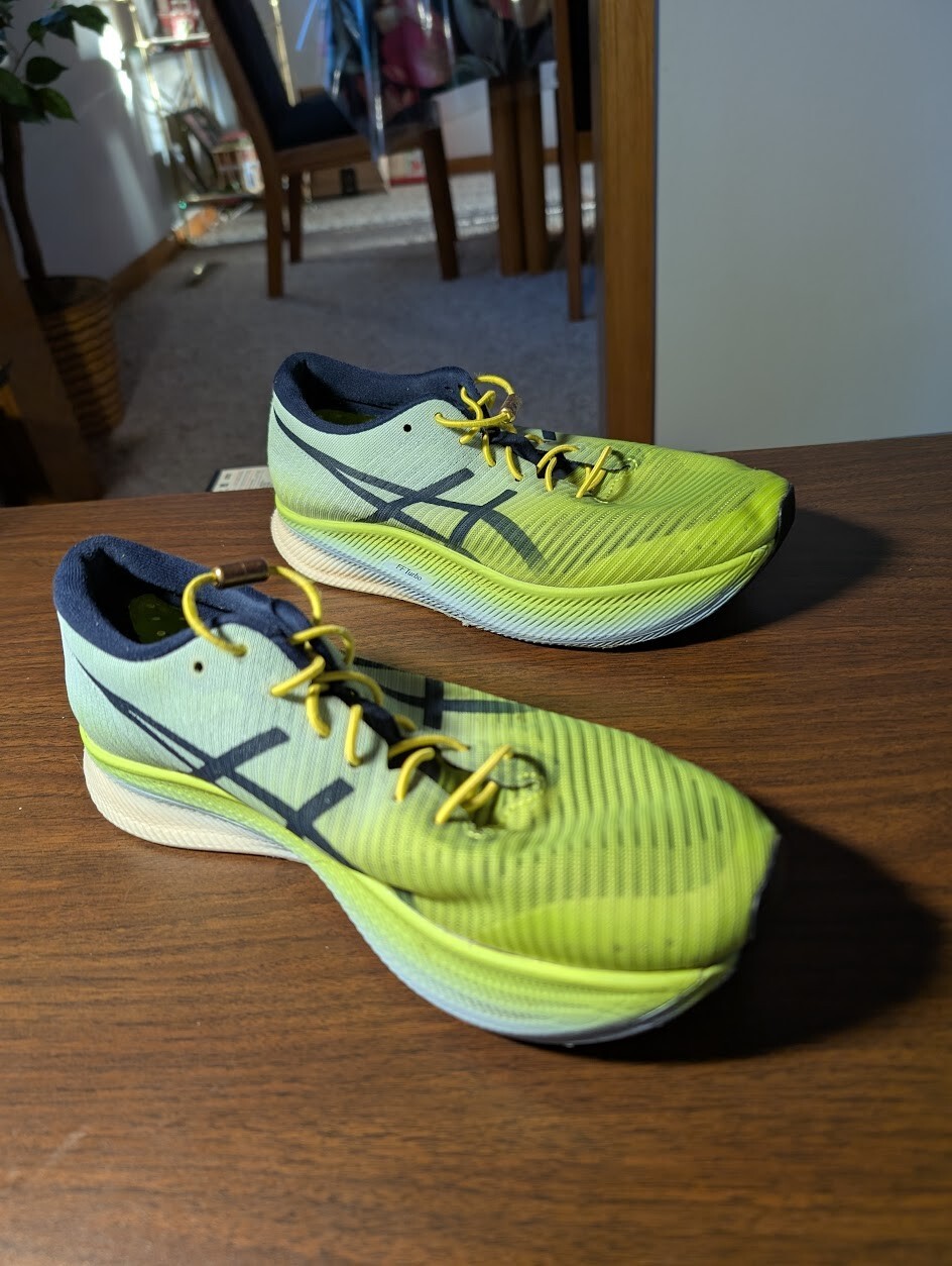 ASICS MENS METASPEED SKY Hazard Green (1011B215) Men’s Size: 7.5