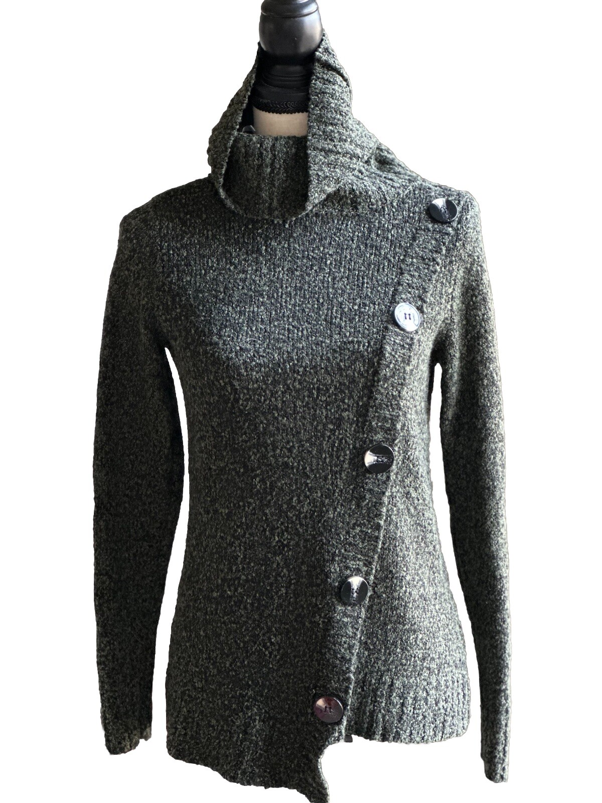 Woman’s Olive green sweater Turtle Neck Cowl Neck Size Small #scandi