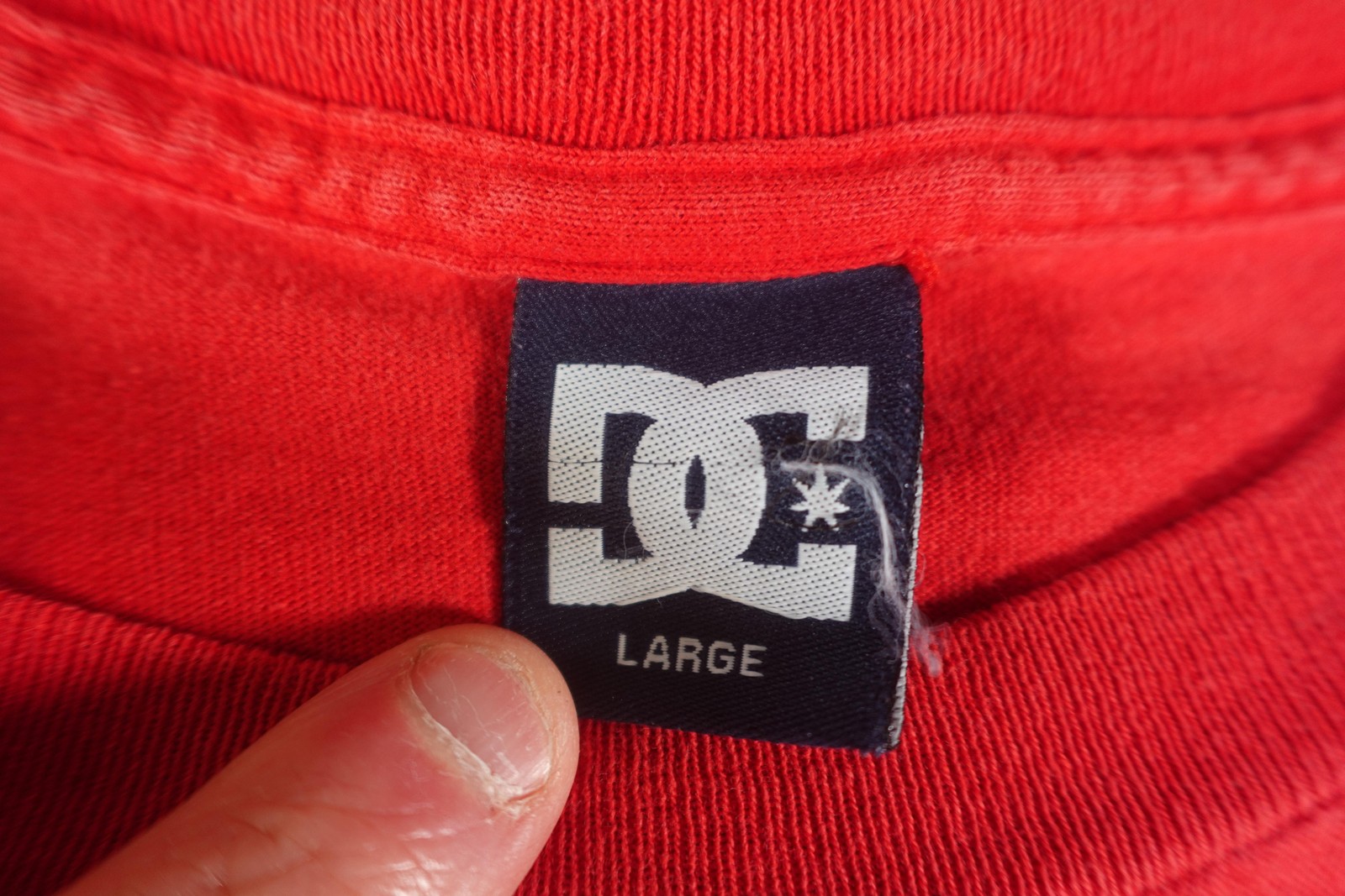 Y2K DC Skater Shirt Mens Large Red Skateboarding Streetwear Rap Hip Hop Urban