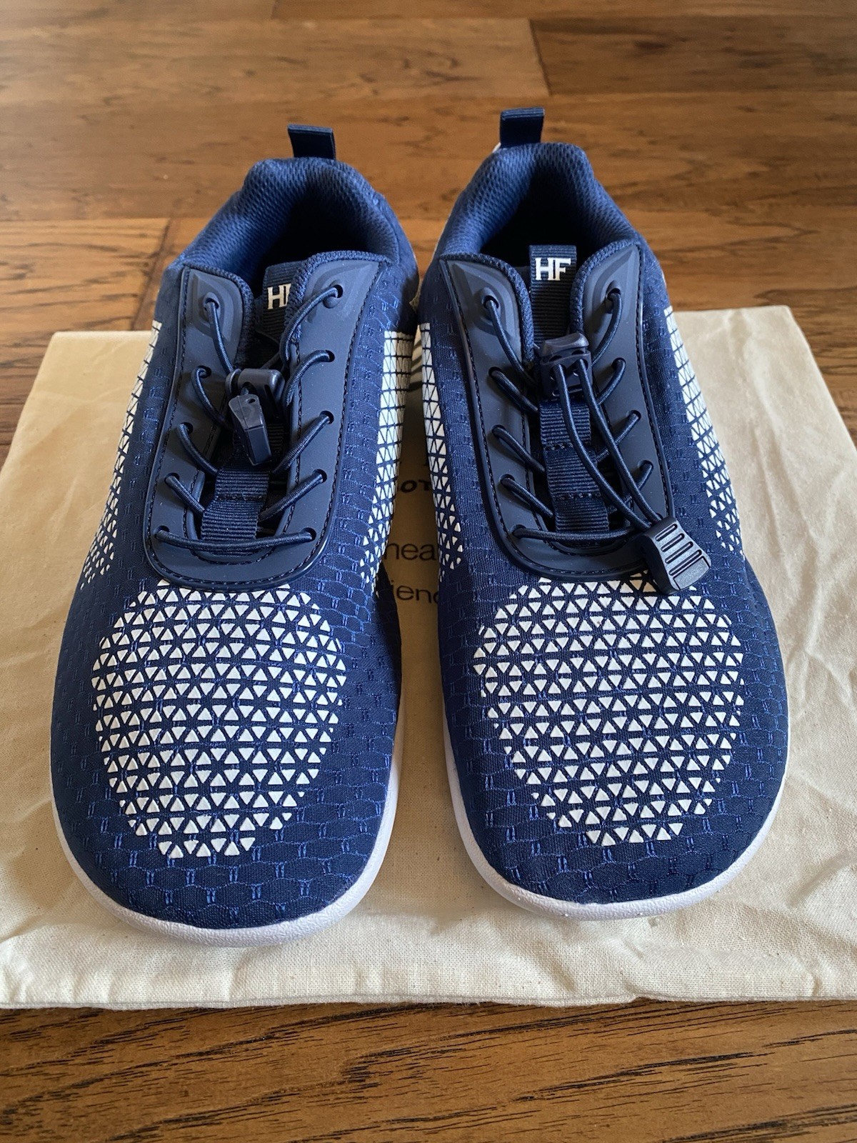 NWT Hike Footwear HF Cloud Unisex Barefoot Blue Sz EU36 W6 M4 comes in gift bag