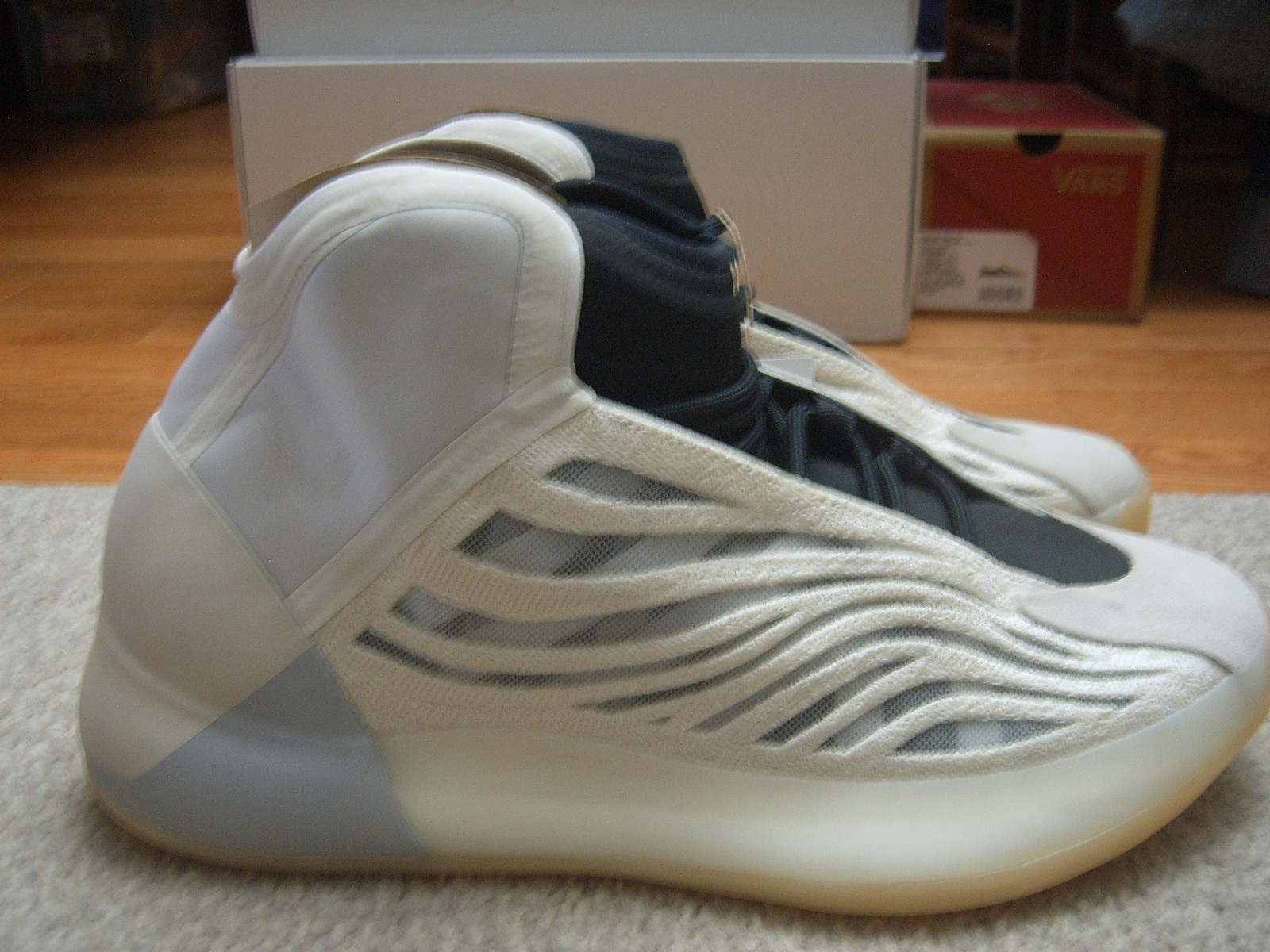 Size 10.5 – adidas Yeezy Quantum Mist Slate Shoes/Sneakers Please Read