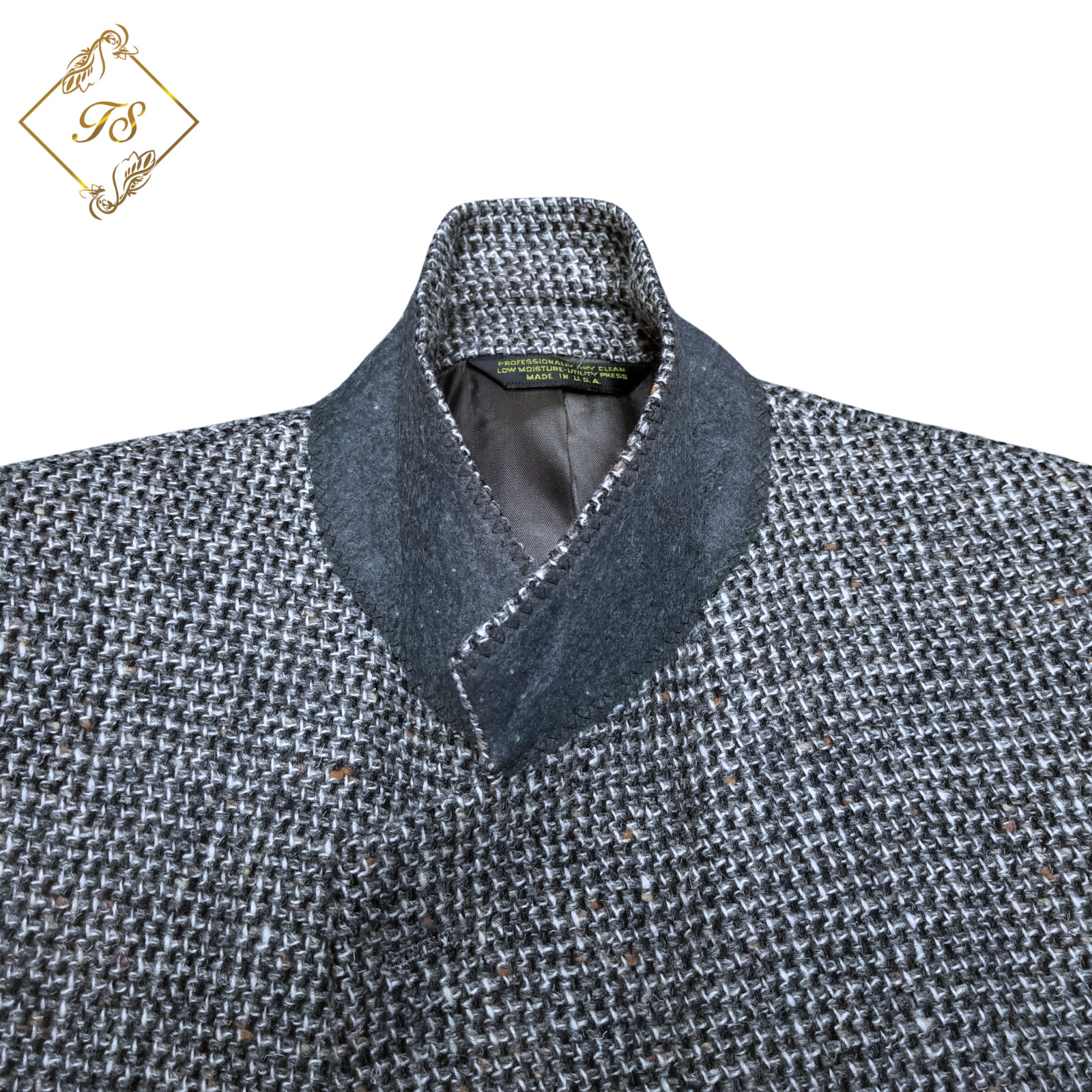 Vintage Montgomery Ward Gray Barley Tweed Men Blazer 38R Sport Coat Jacket Good