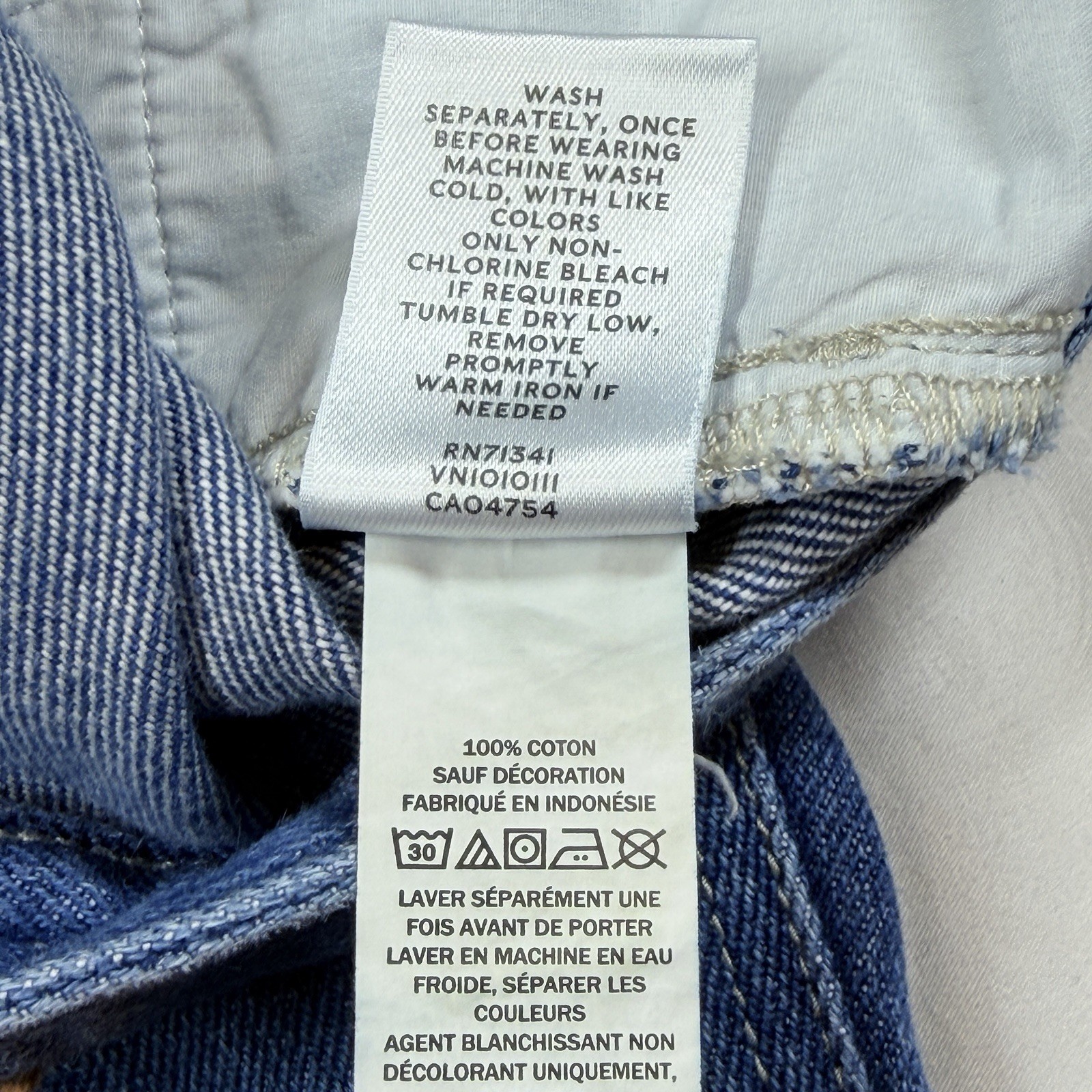 LL Bean Women’s Signature Super Soft High Rise Strt Leg Carpenter 8 Button Fly