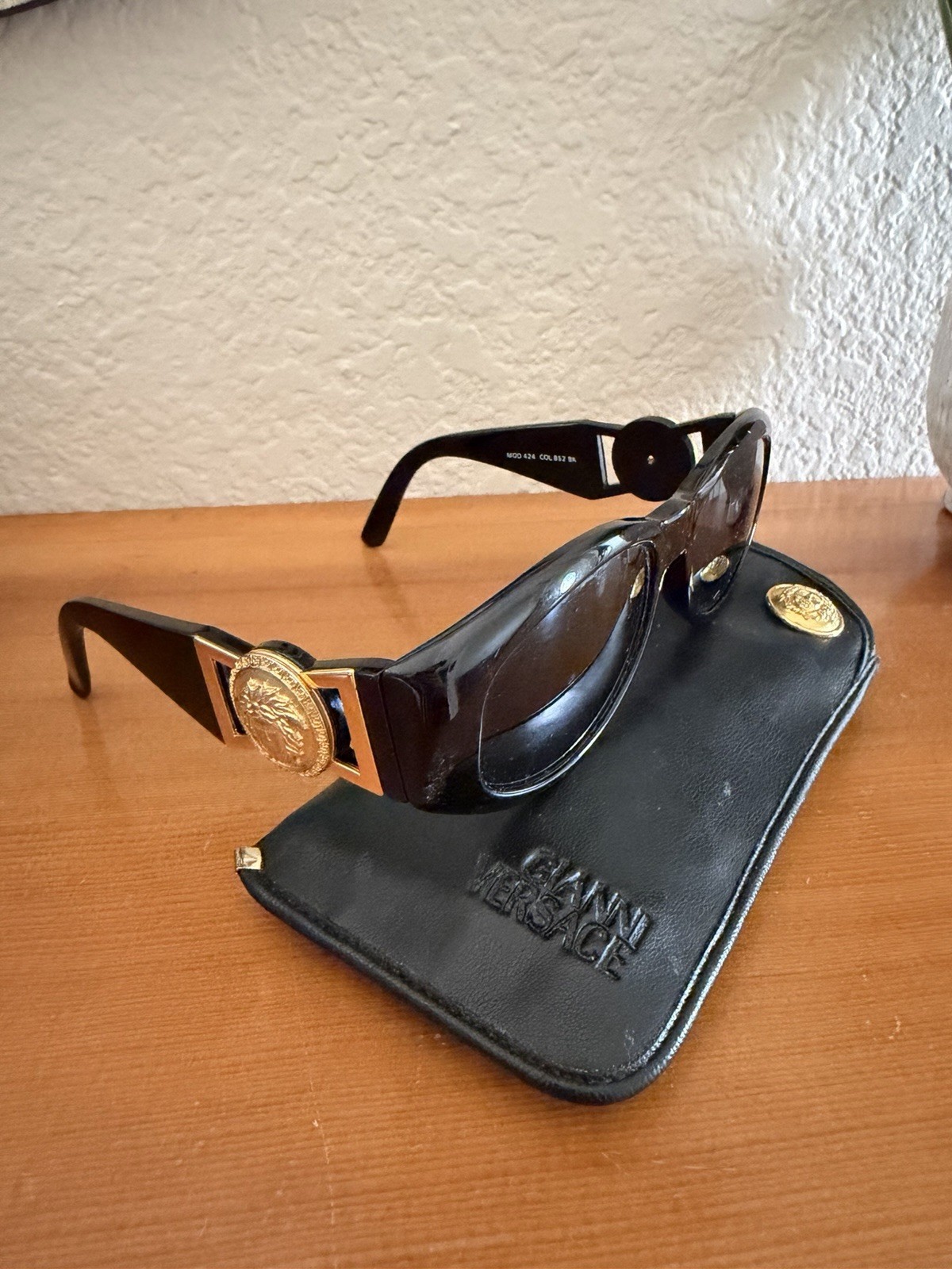 GIANNI VERSACE MOD 424/M COL852 BK Black Sunglasses With Matching Leather Case