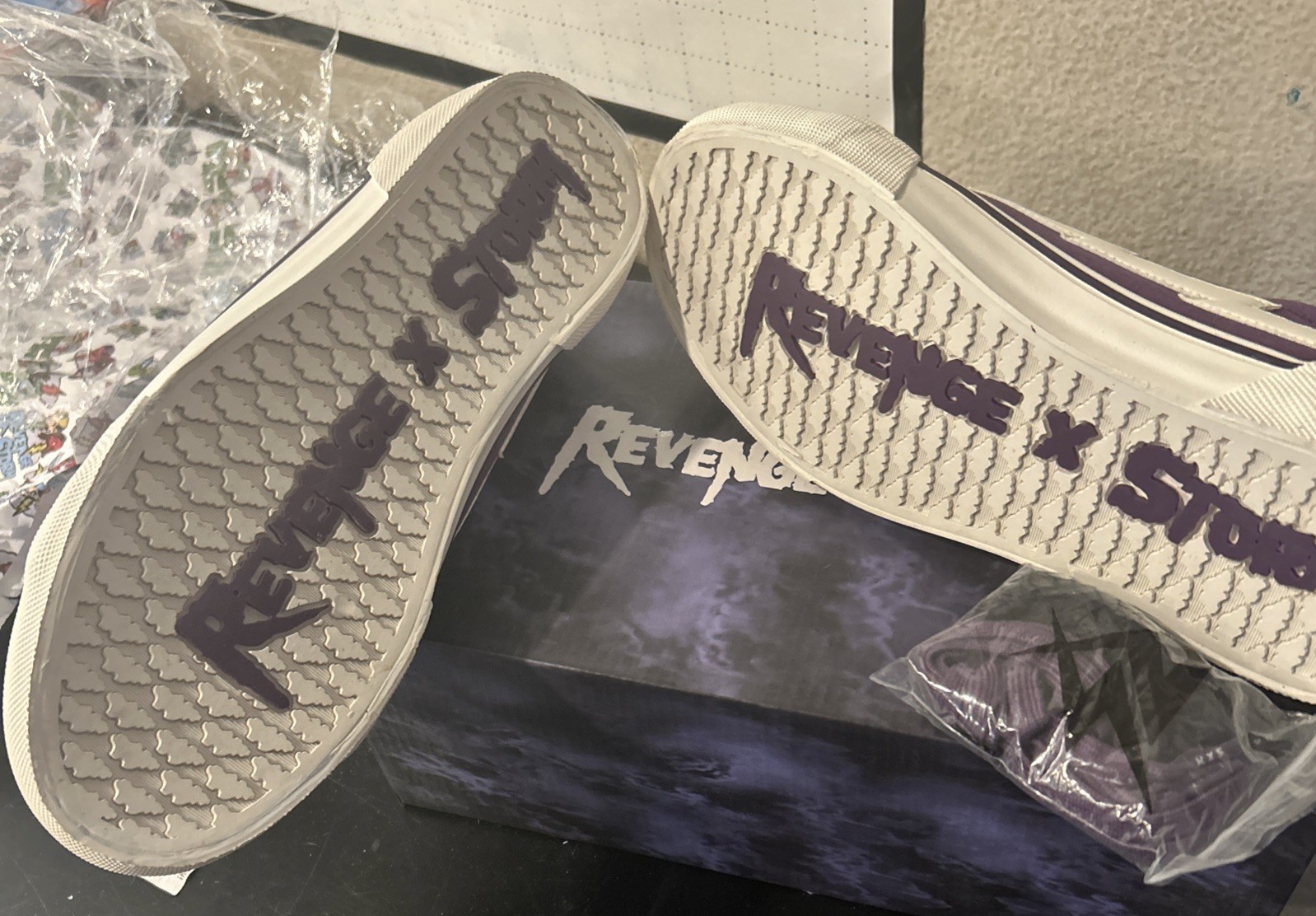 Revenge X Storm V2 Dark Violet White Sz9m Low Top Extra Laces