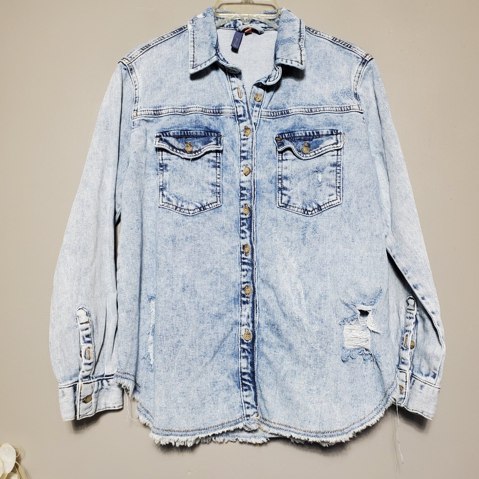 Anthropologie Pilcro Distressed Chambray Shirt Jacket Womens Size XS Versatile