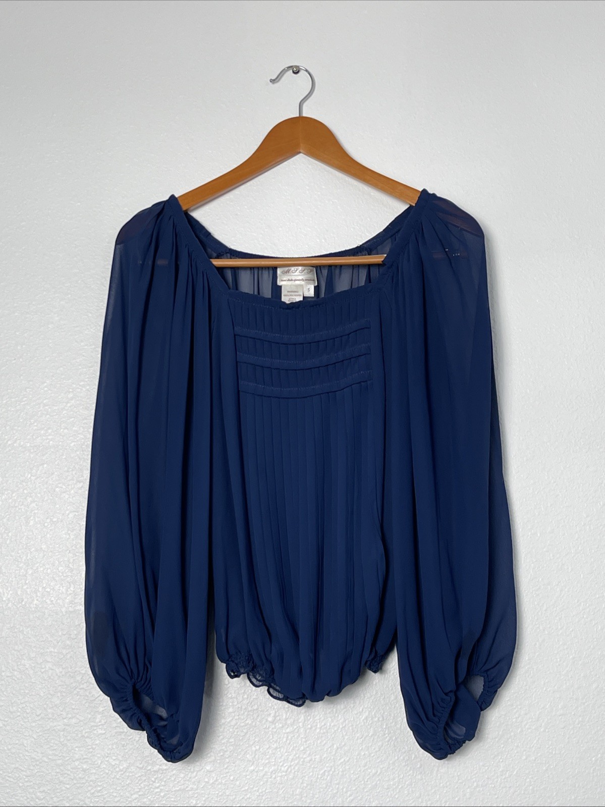 Vintage Y2K Max Studio Specialty Products S navy sheer chiffon pleated blouse