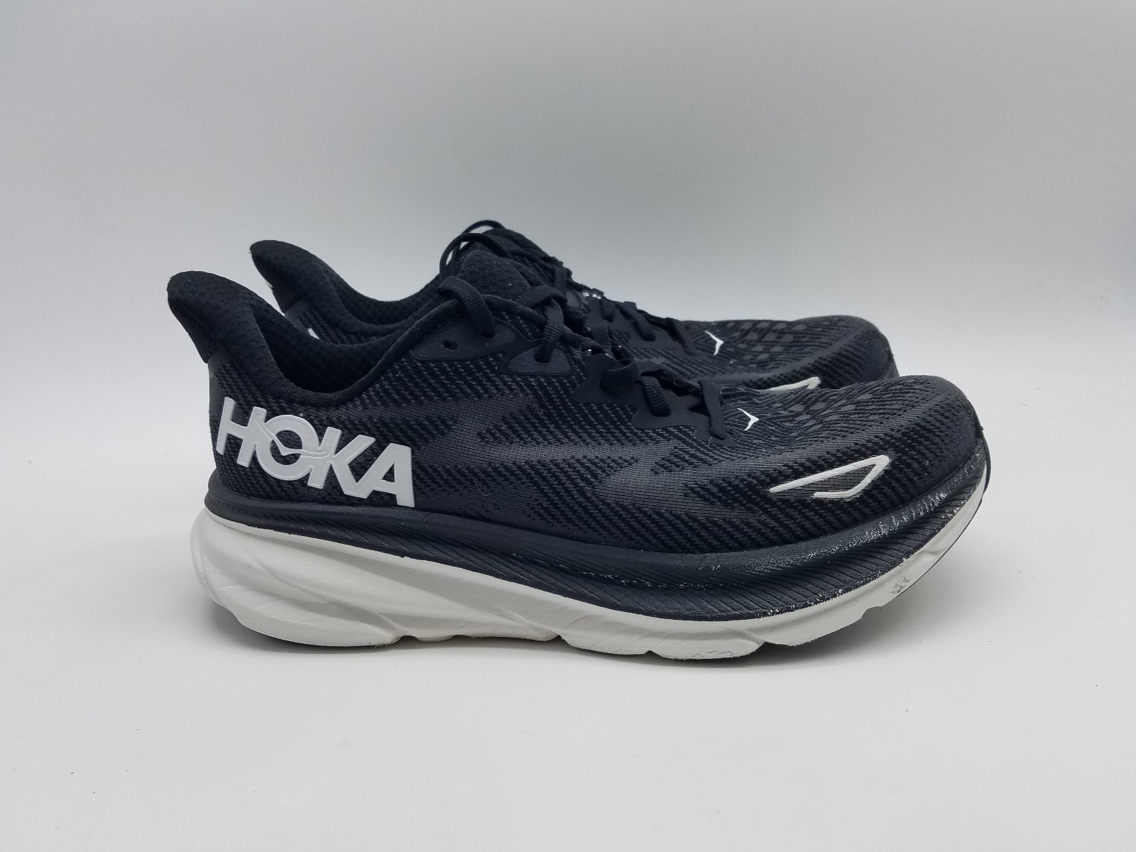 Hoka One One Clifton 9 Men’s Size 9 D (Medium) Running Shoes Black